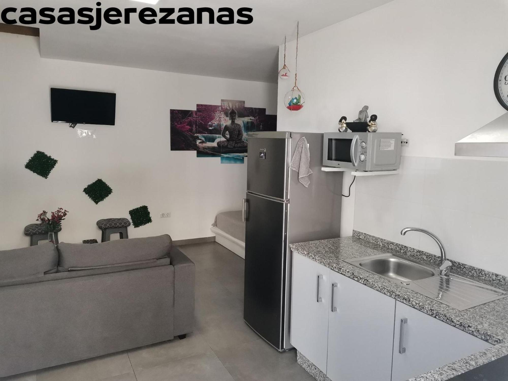 Holiday home Casasjerezanas Loft Flores