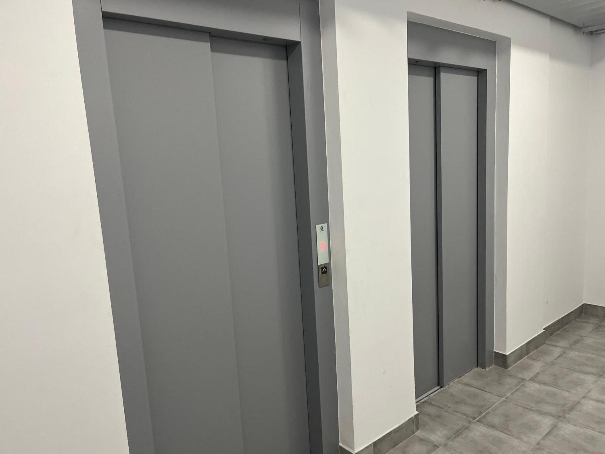 Apartamento Lujo En El Centro Con Parking Privado 1 *