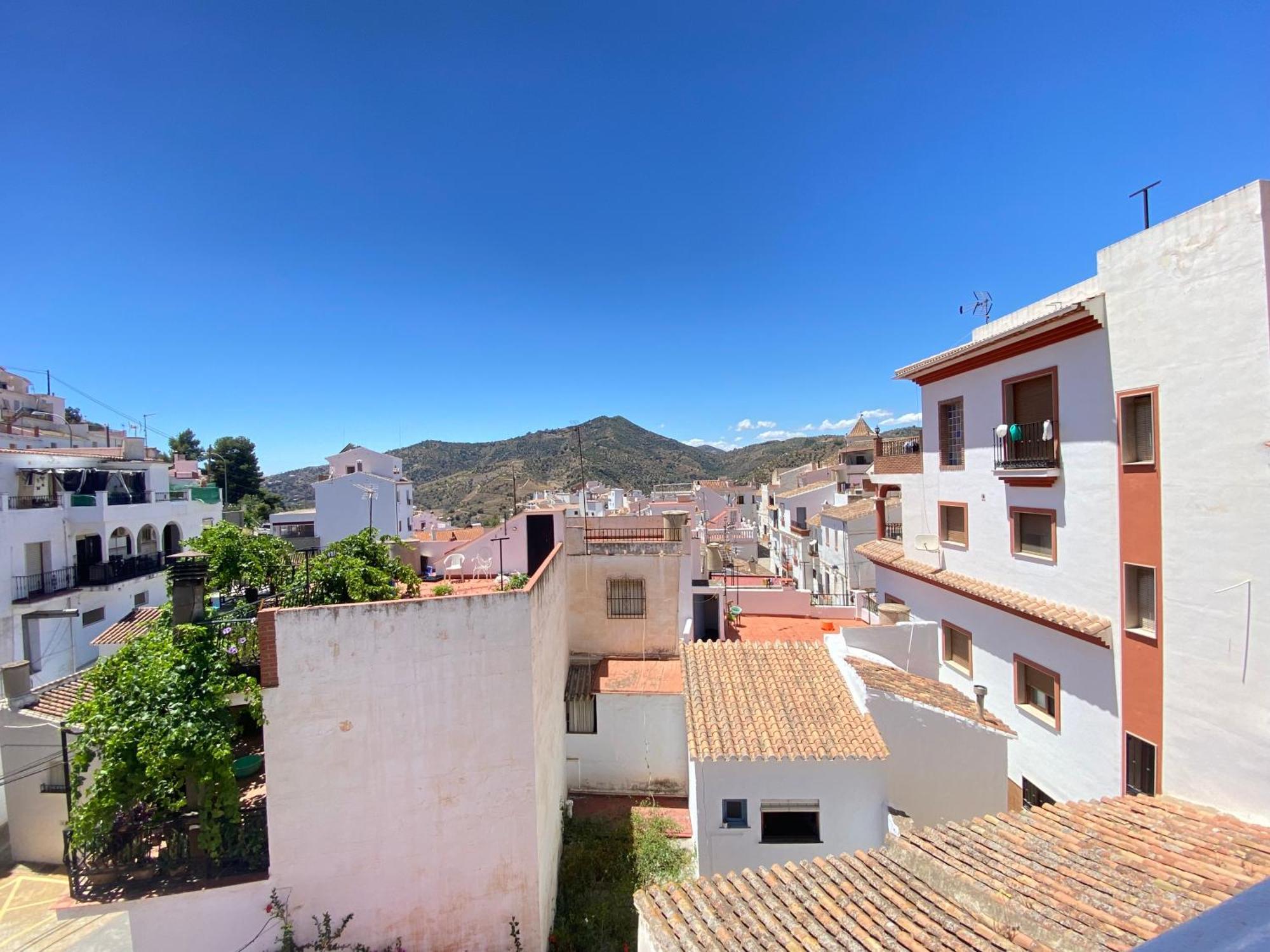 Casa Miguel - 3 Beautiful Availabe Sayalonga