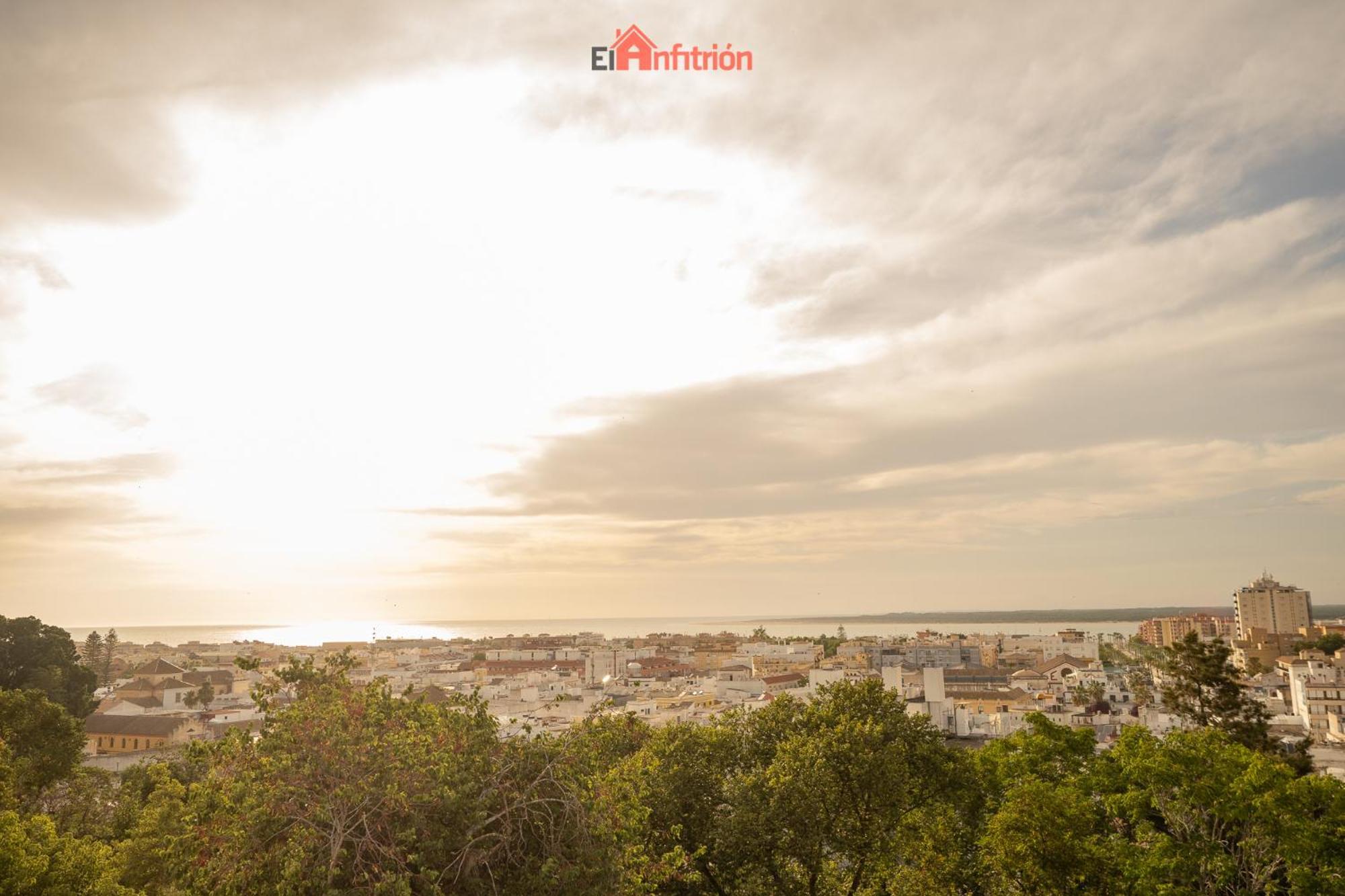 El Anfitrion - Mirador En Casco Antiguo Con Parking *