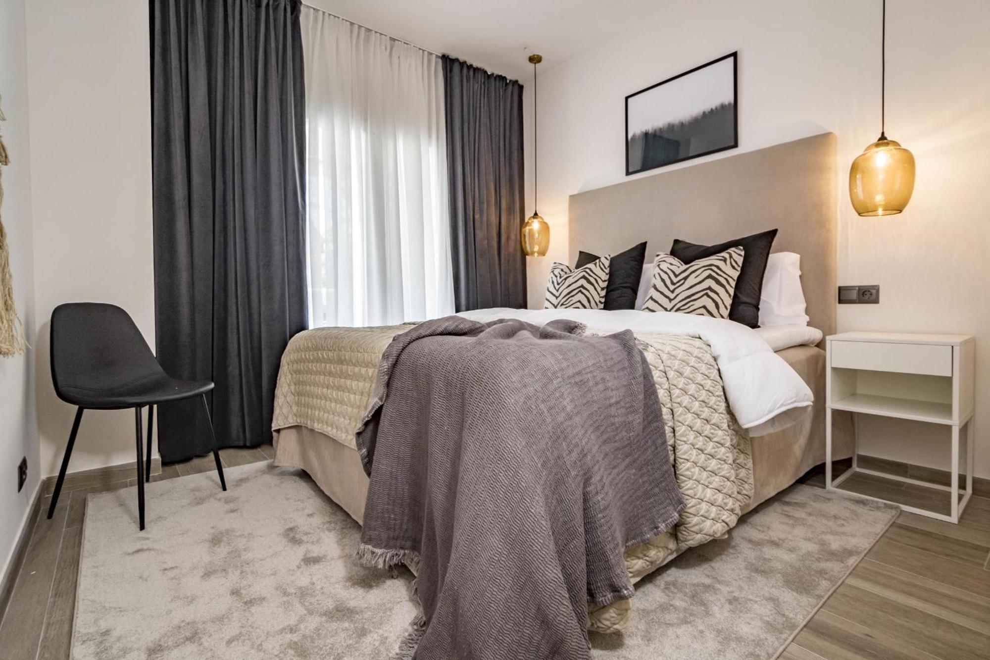 Apartamento Pr- Stunning Flat Front Line Puerto Banus Marbella