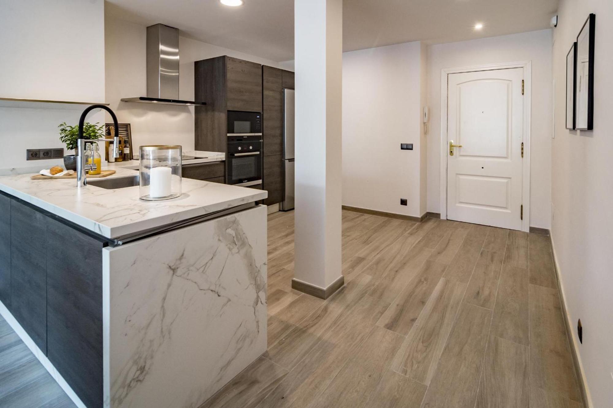 Apartamento Pr- Stunning Flat Front Line Puerto Banus