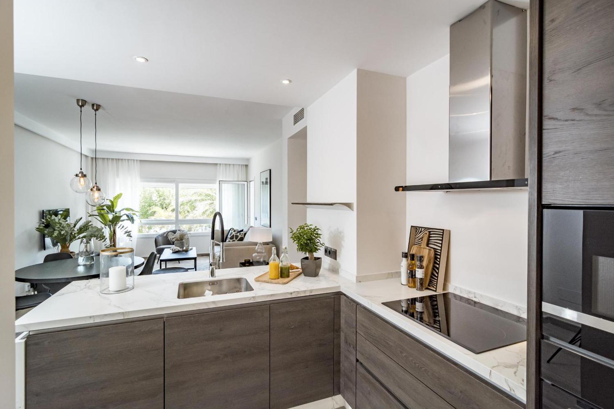 Apartamento Pr- Stunning Flat Front Line Puerto Banus