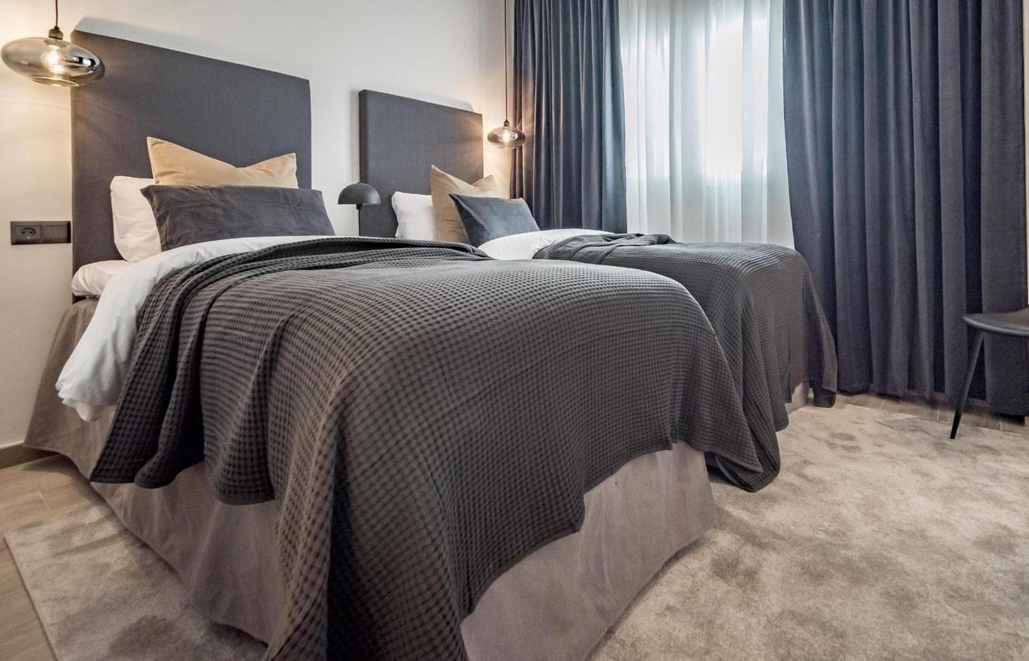 Pr- Stunning Flat Front Line Puerto Banus Apartamento *