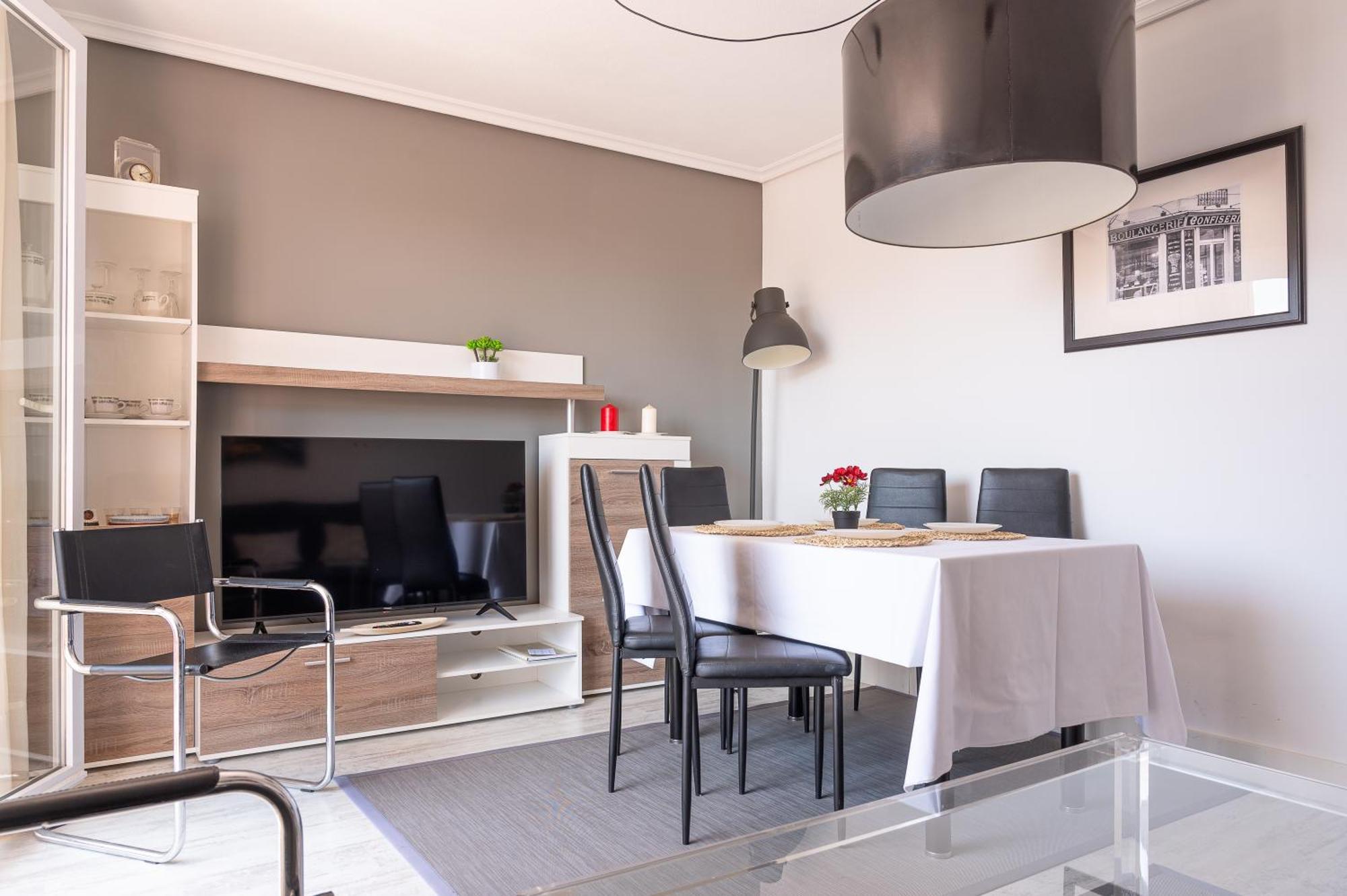 Apartamento Amplio Y Moderno Junto A La Playa De