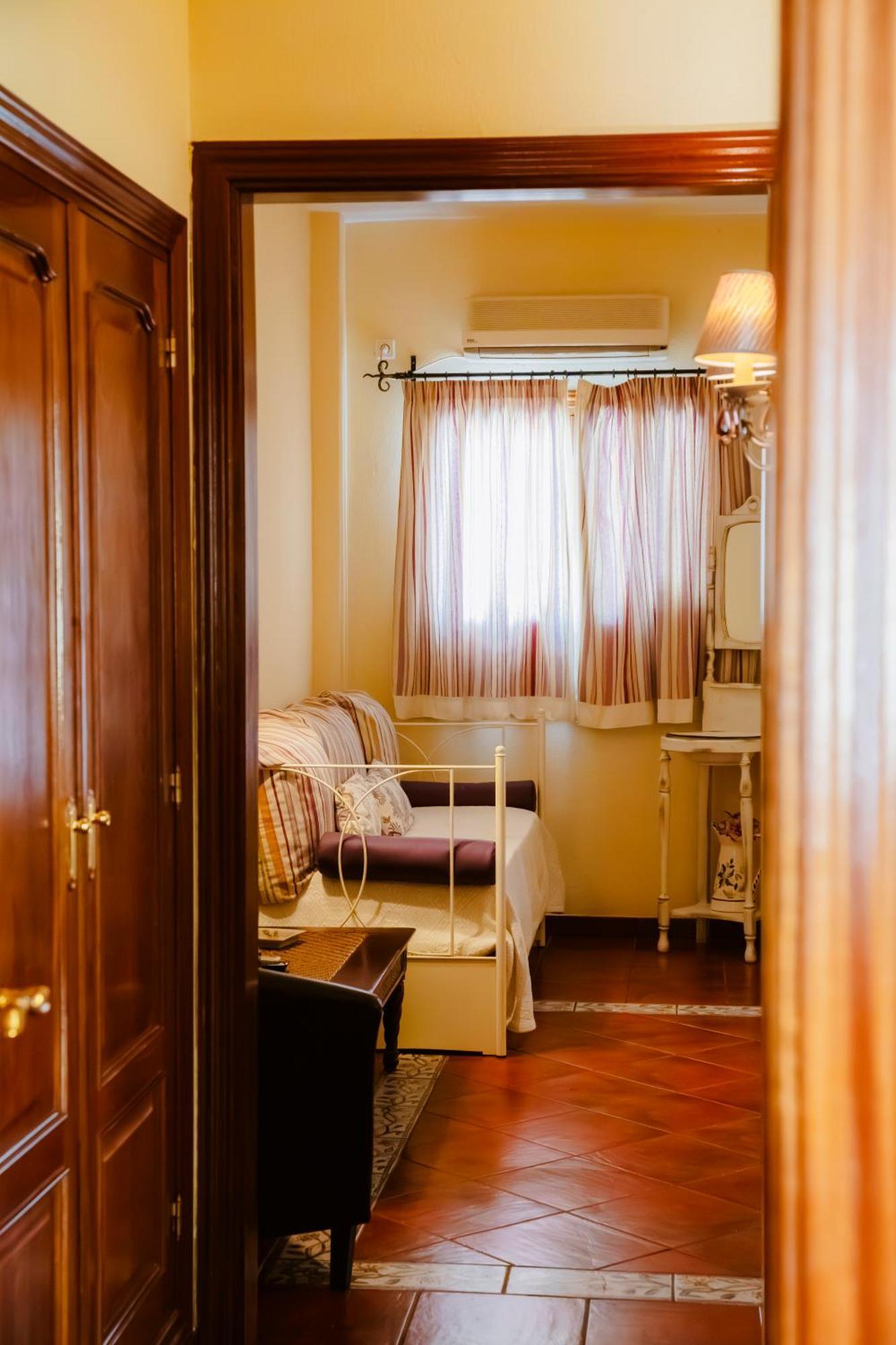 Aparthotel Escua