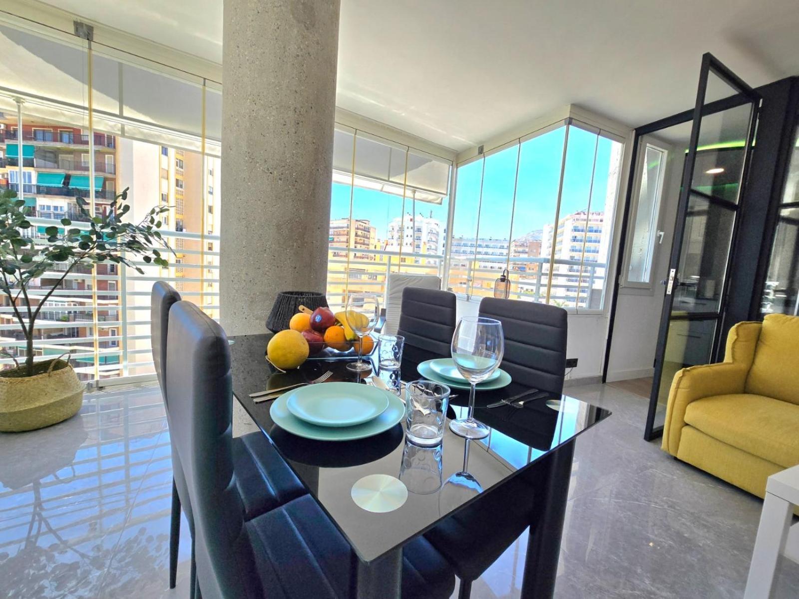 Crystal Elegance City Center With Seasonal Pool Apartamento Torremolinos