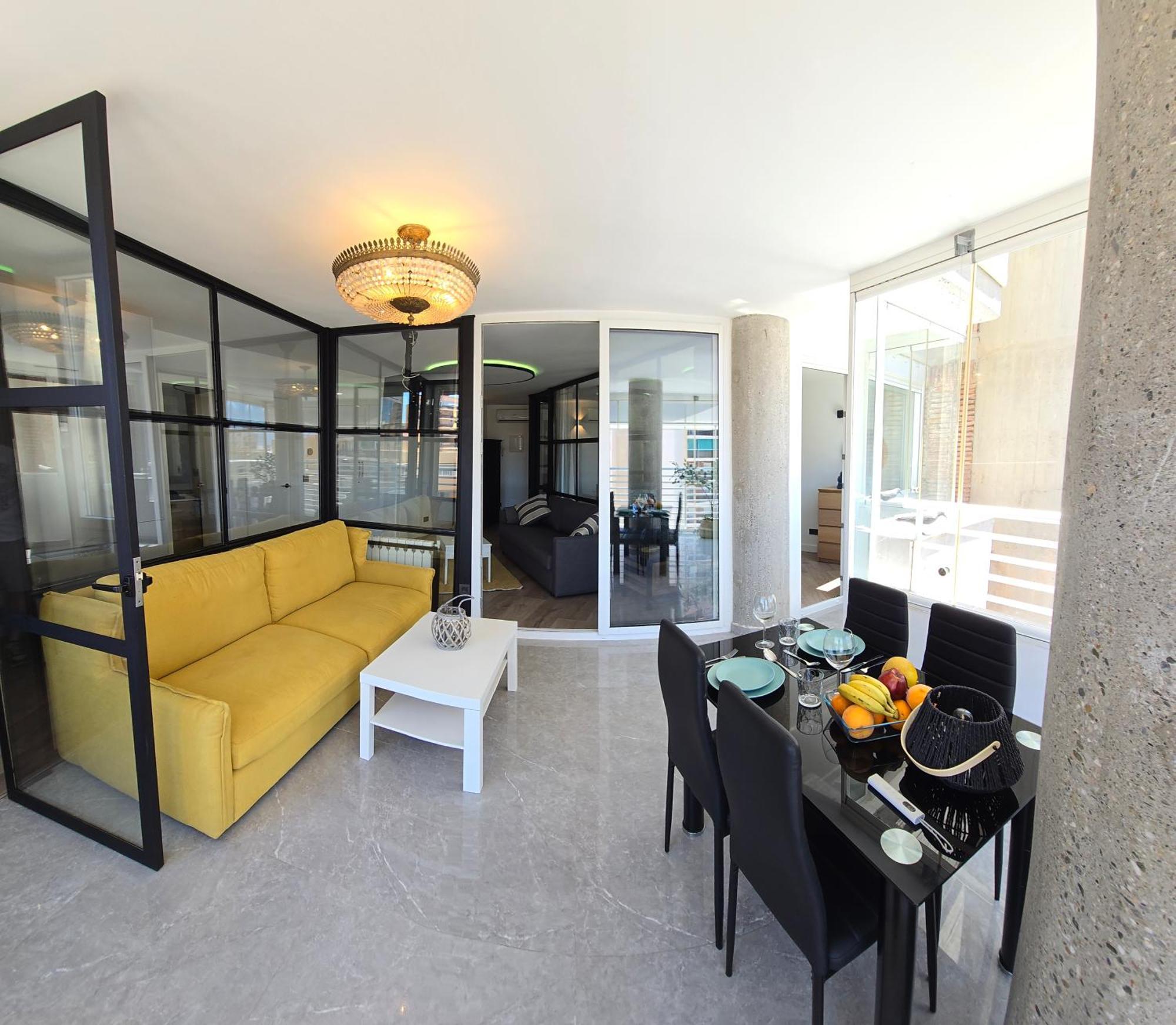 Apartamento Crystal Elegance City Center With Seasonal Pool