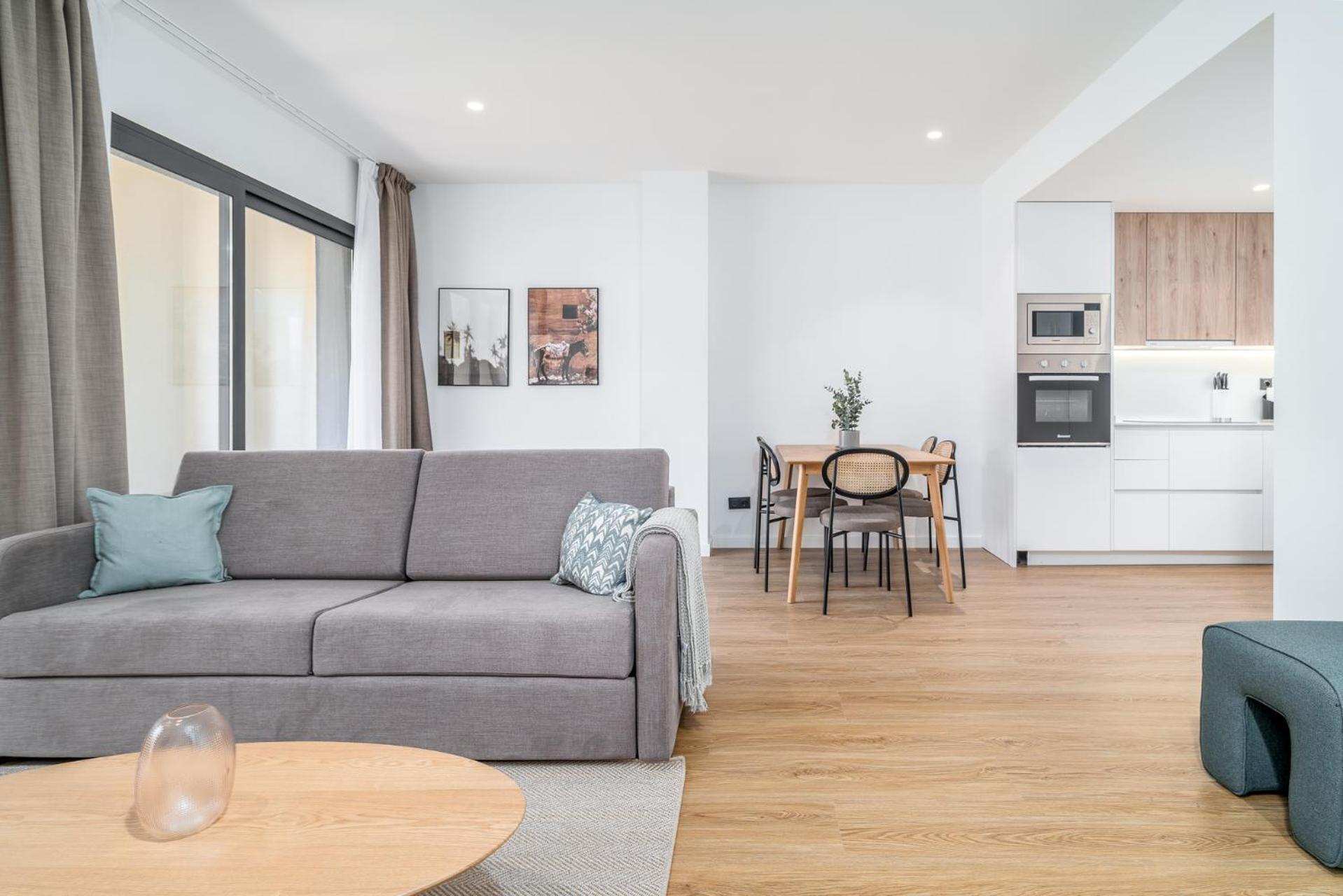 Limehome Barcelona Placa Pirineus Apartamento *