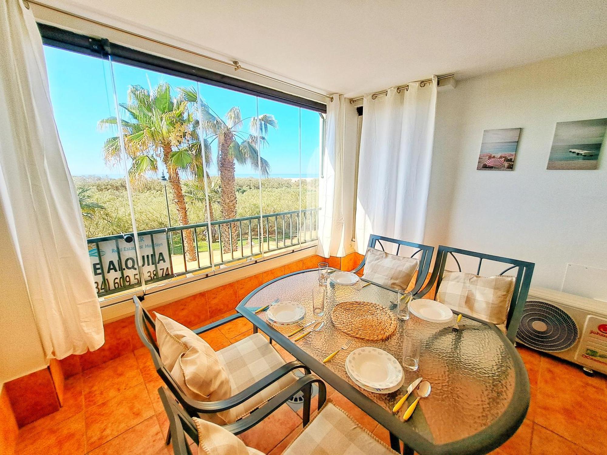 Pelícanos, Playa Apartamento