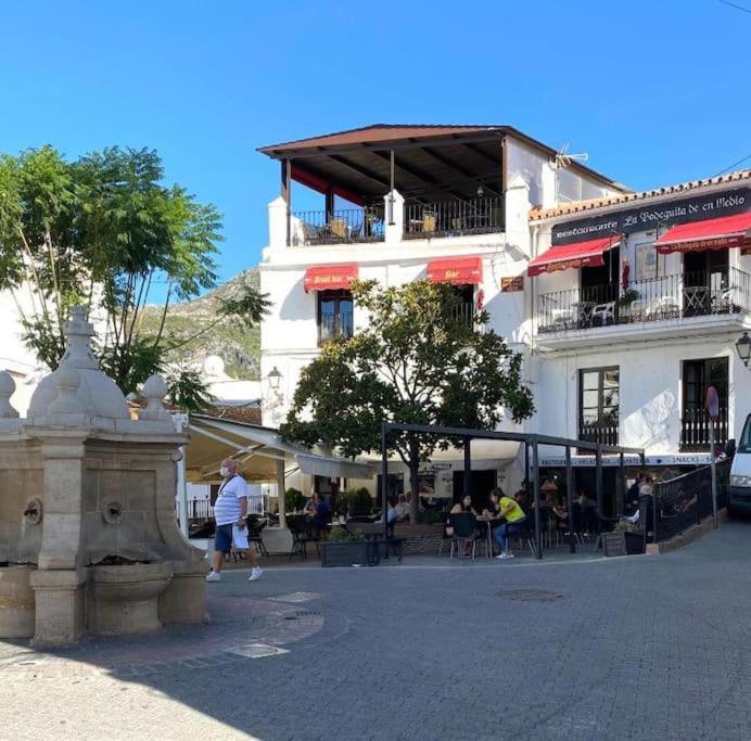 Holiday home La Casa Colores Casares