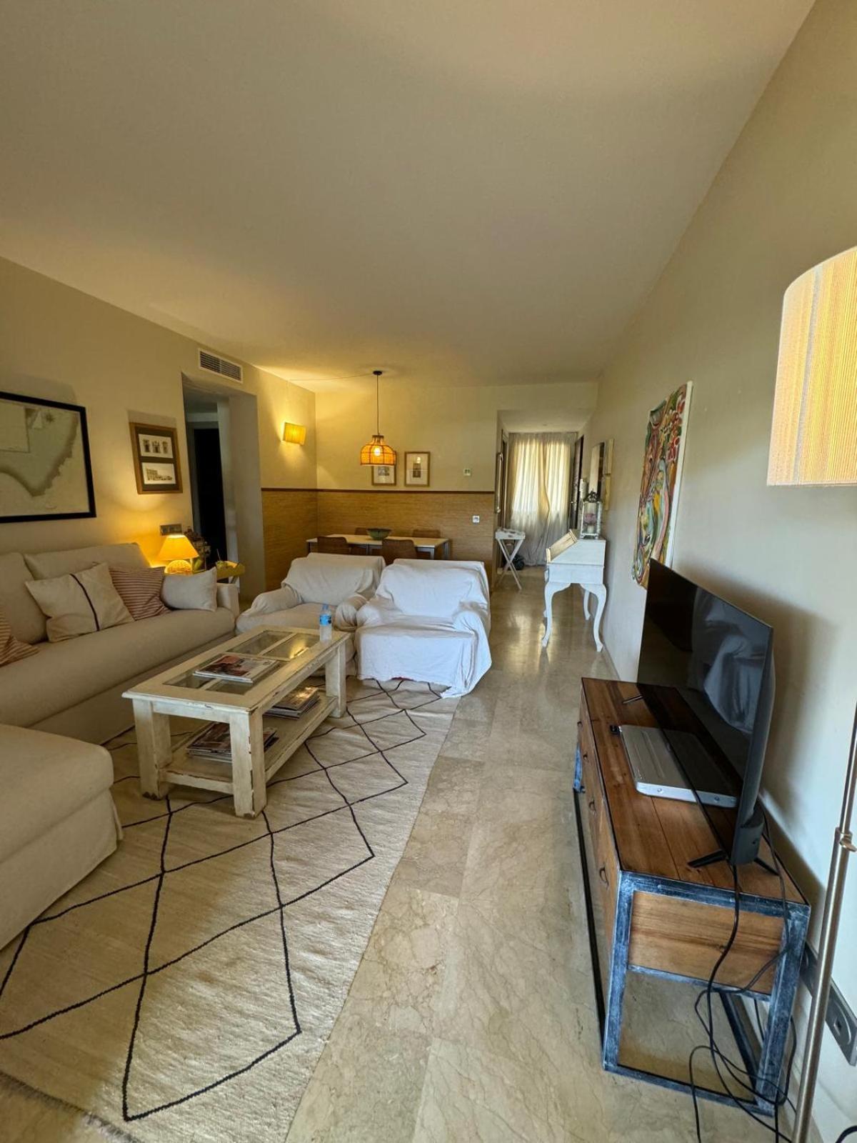 Apartamento De Lujo En Valle Del Este Golf Y Terraza Con Vistas Al Lago, Agv2 Vera