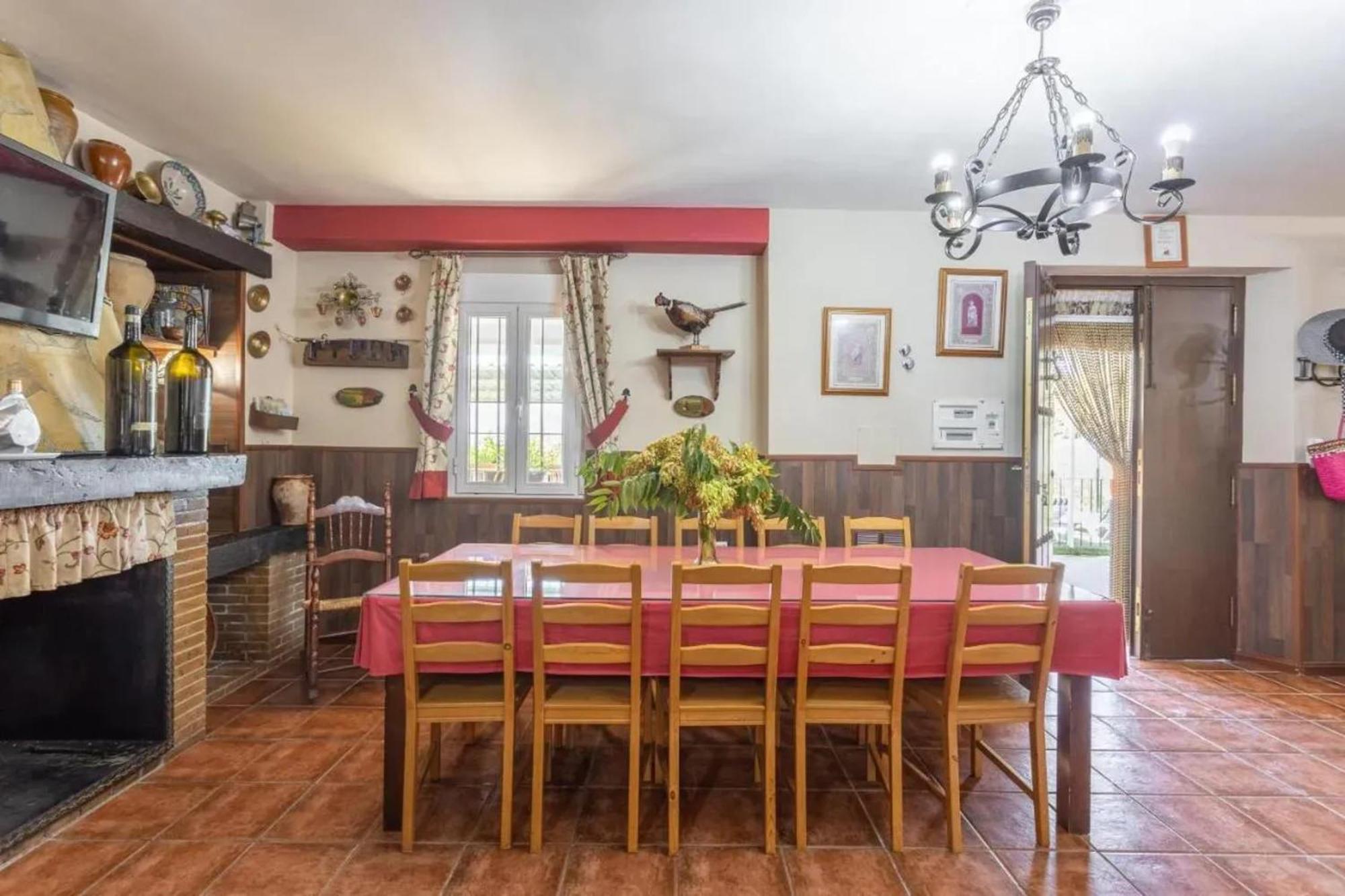 Spacious With Mountain View In Archidona, Private Pool