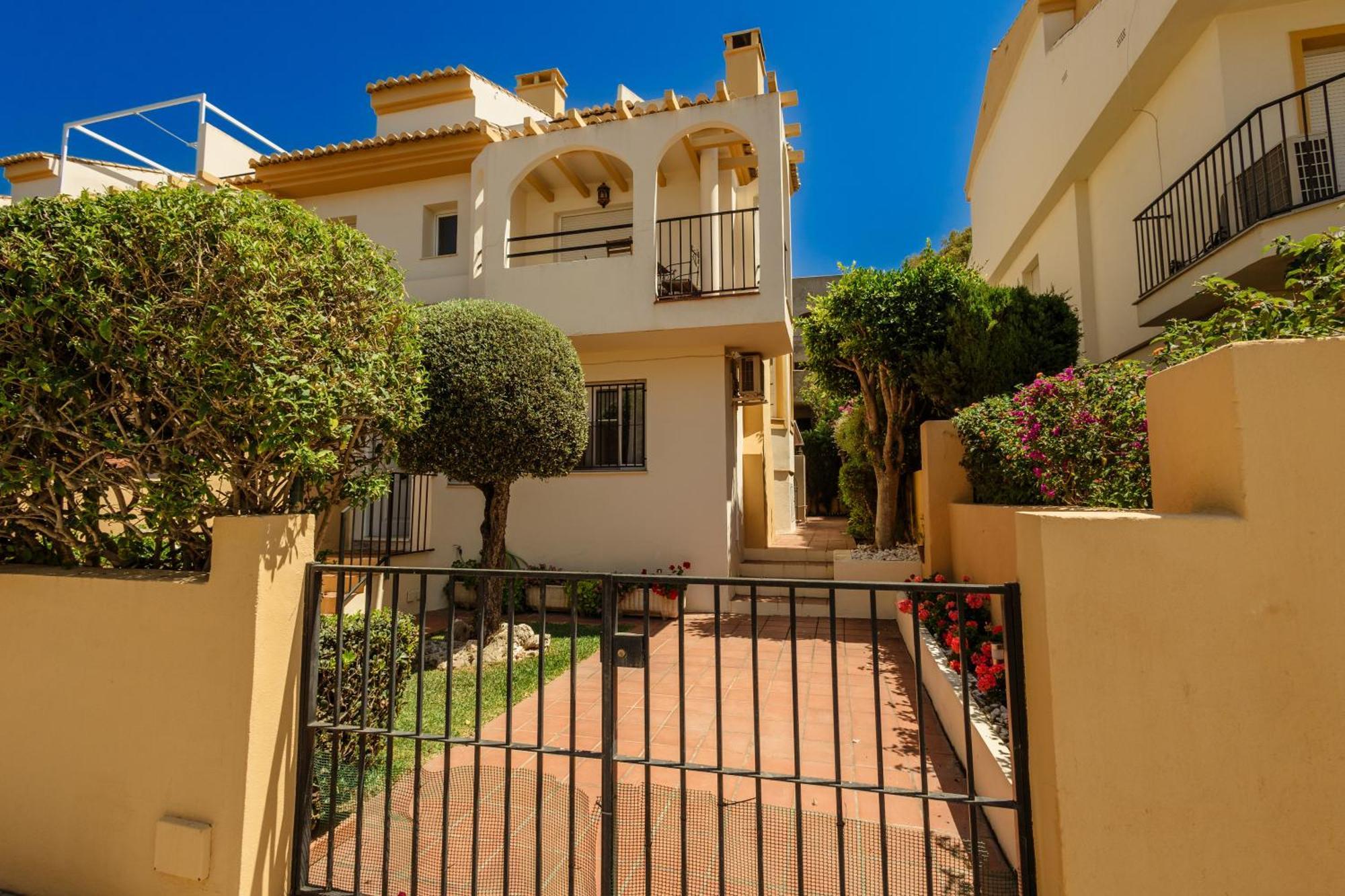 Holiday home Beautiful Townhouse Walking Distance To The In Costabella, *