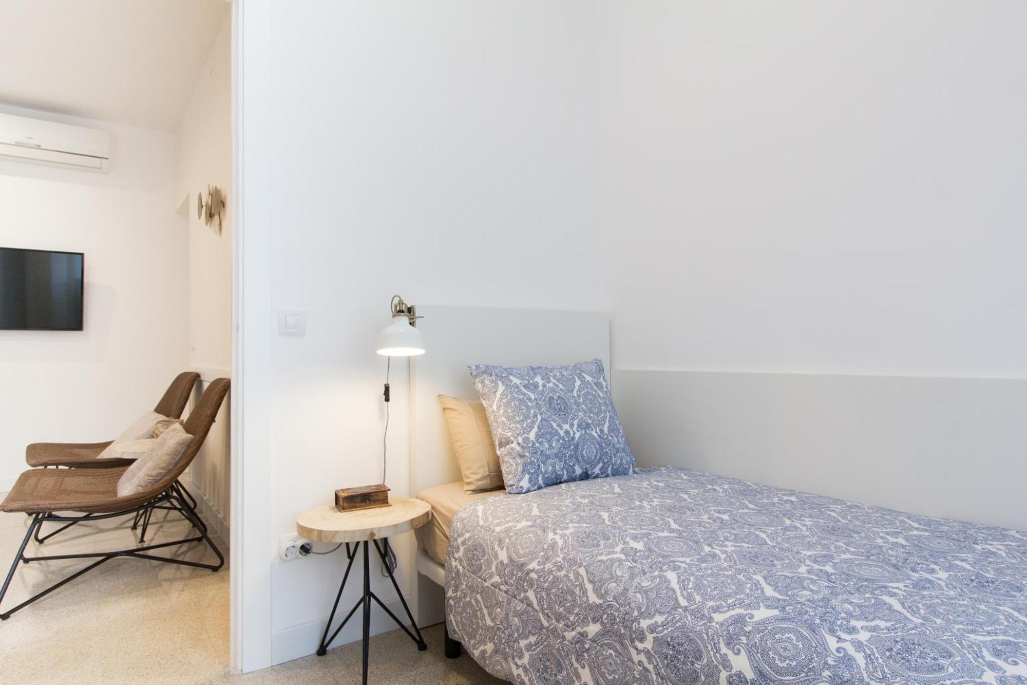 Novus Homes Barcelona Collblanc * L'Hospitalet de Llobregat