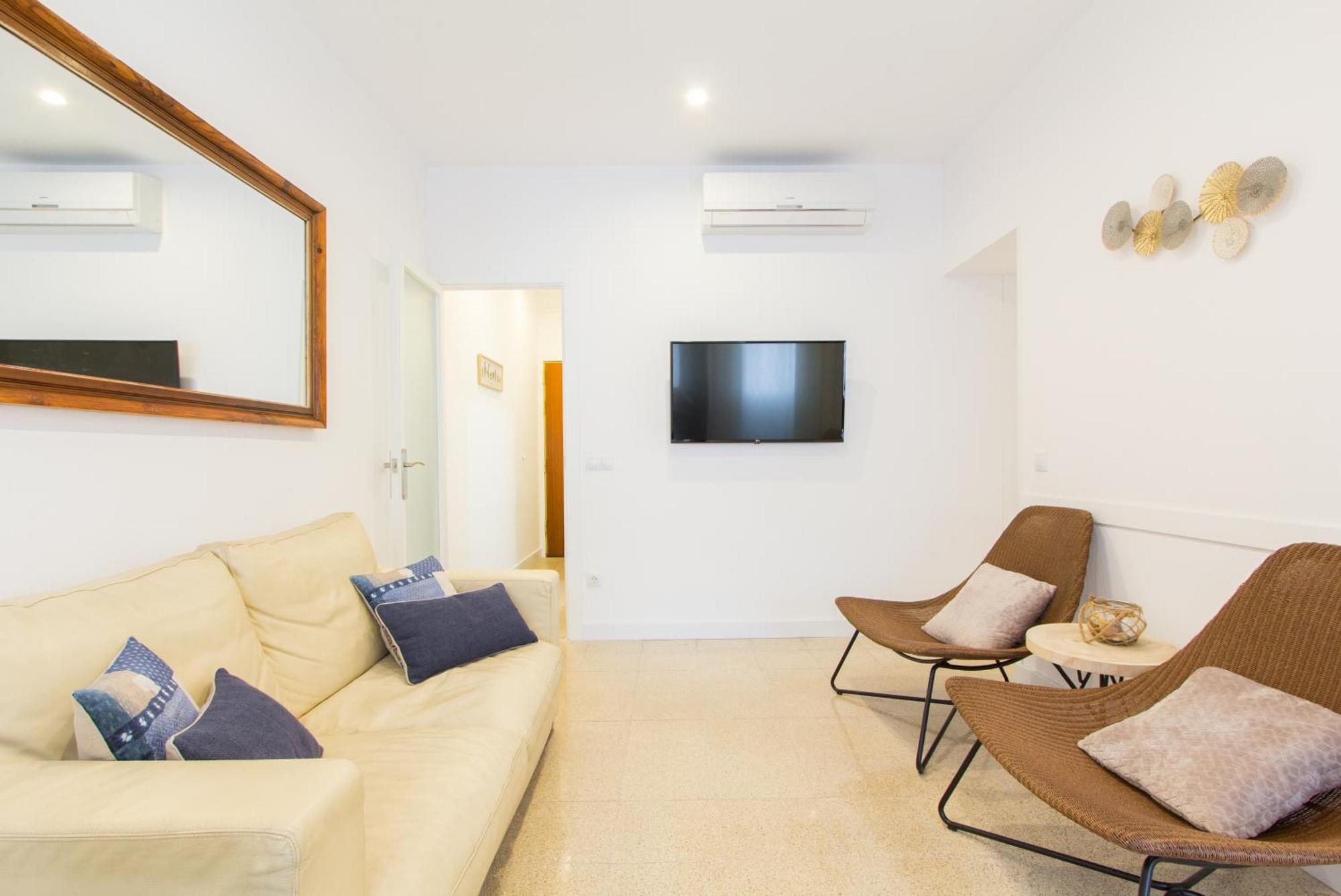 Novus Homes Barcelona Collblanc Apartment *