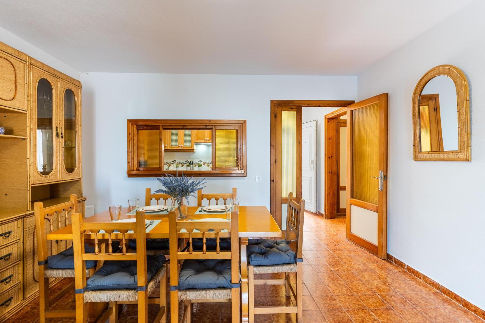 House R&r Apartment