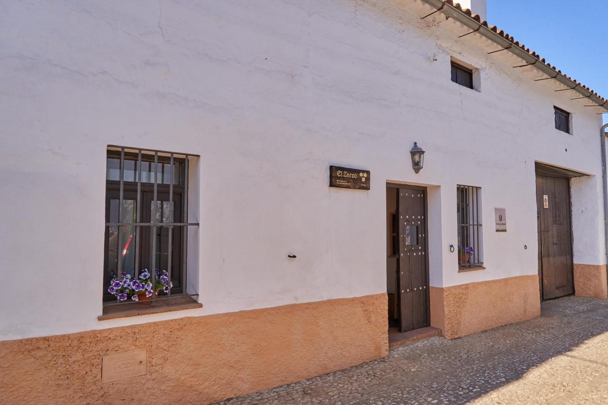 El Zarzo Country house
