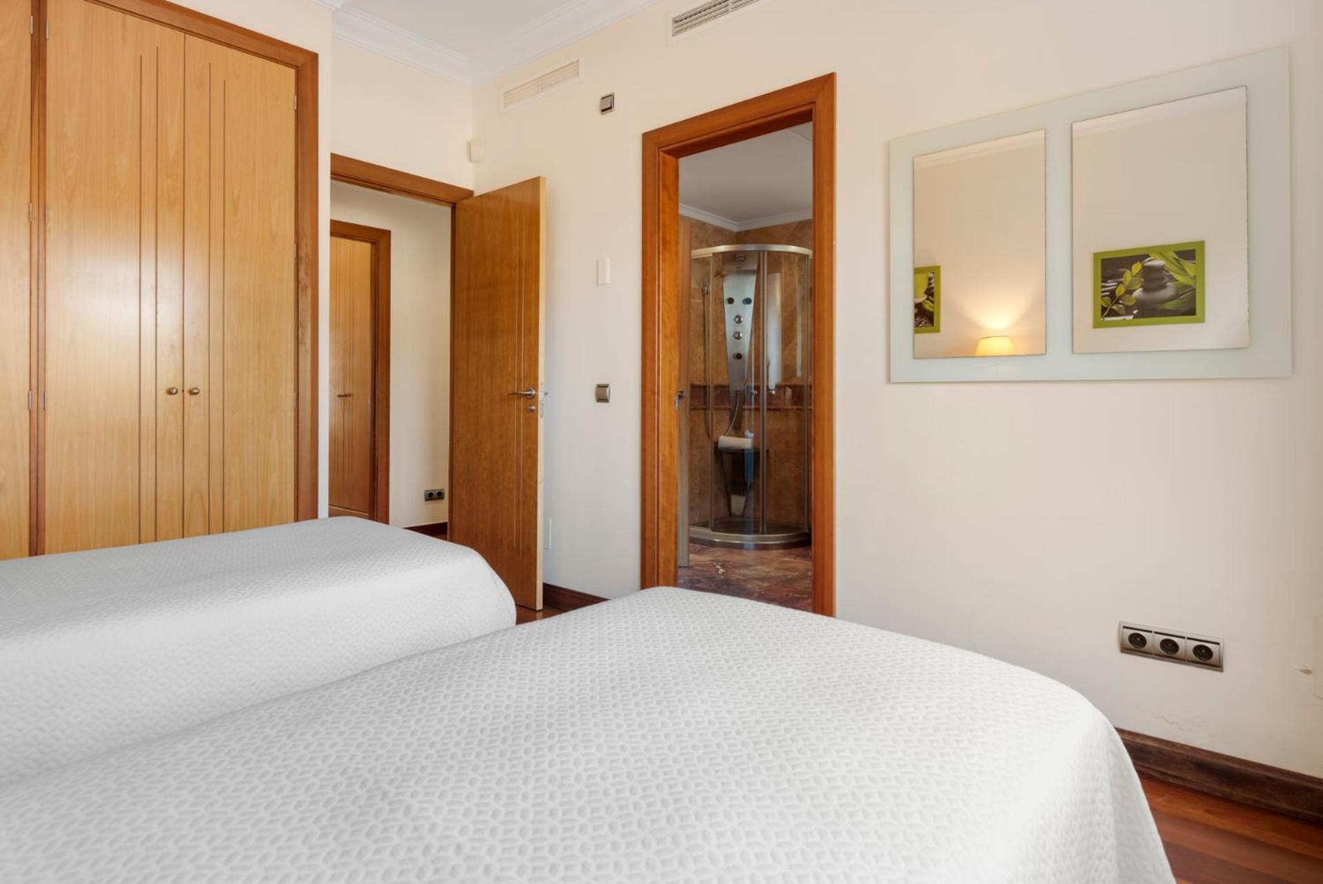 Magnifico En Complejo Exclusivo Con Piscina Cubierta - Gym - Sauna * Marbella
