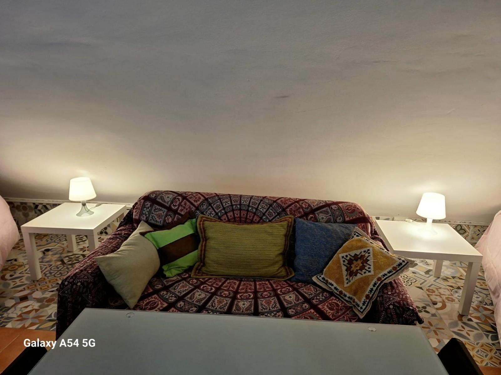 Habitación en casa particular Buhardilla Andaluza Con Piscina Compartida *