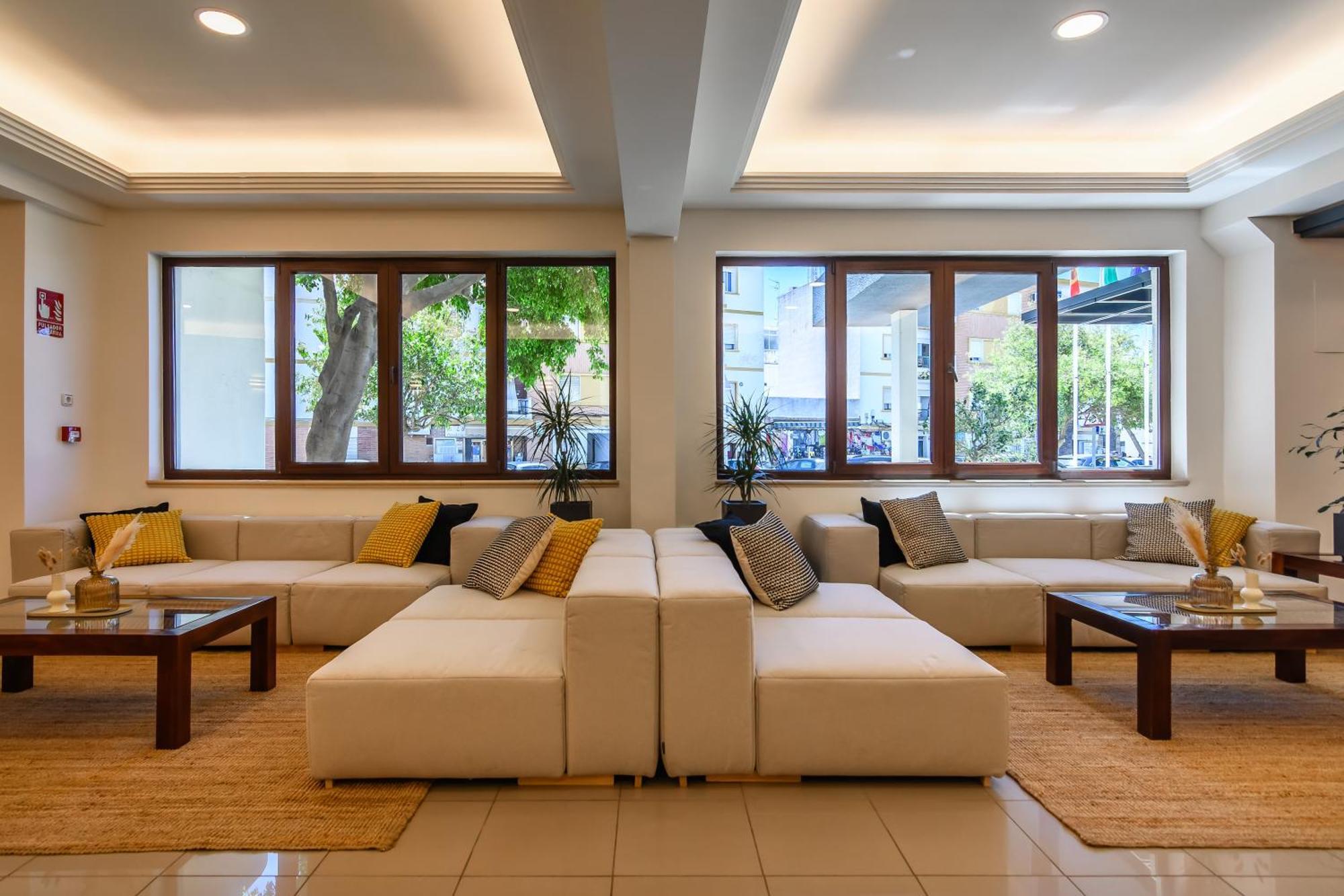 Center Hotel 3*