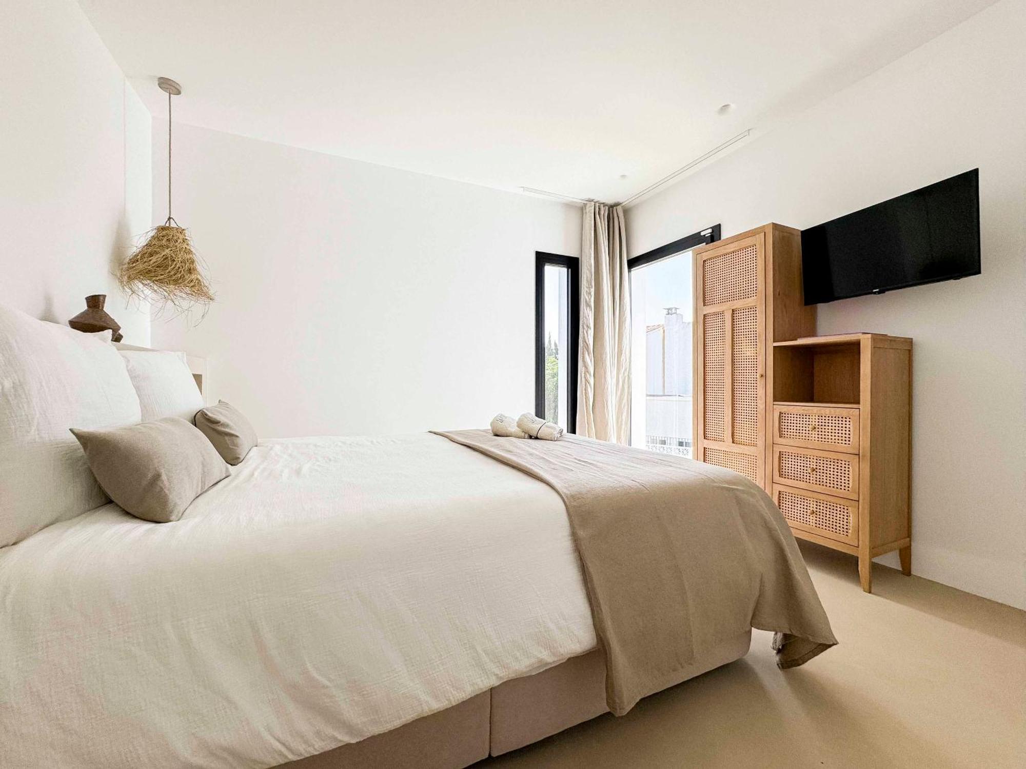Villa La Pura Vida San Diego - Luxury With Wonderful Sea View - Direct Walking Access To Beach! 5 Min From Sotogrande San Roque (Andalucia)