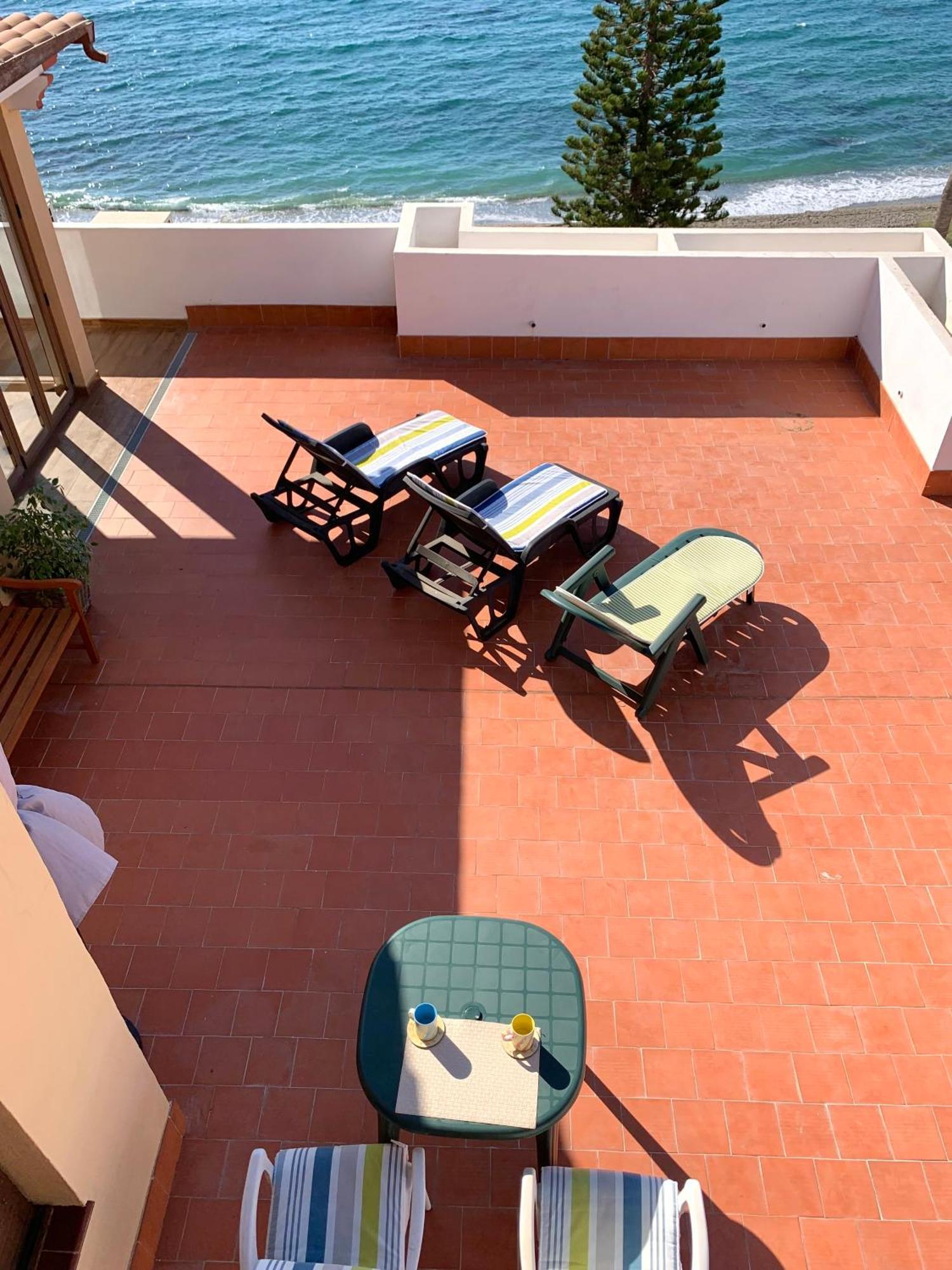 Penthouse On The Beachfront Apartment Estepona