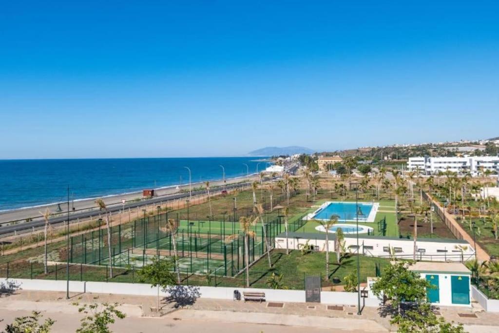 Apartamento 1º Linea De Playa Con Piscina Panoramica & Parking Málaga