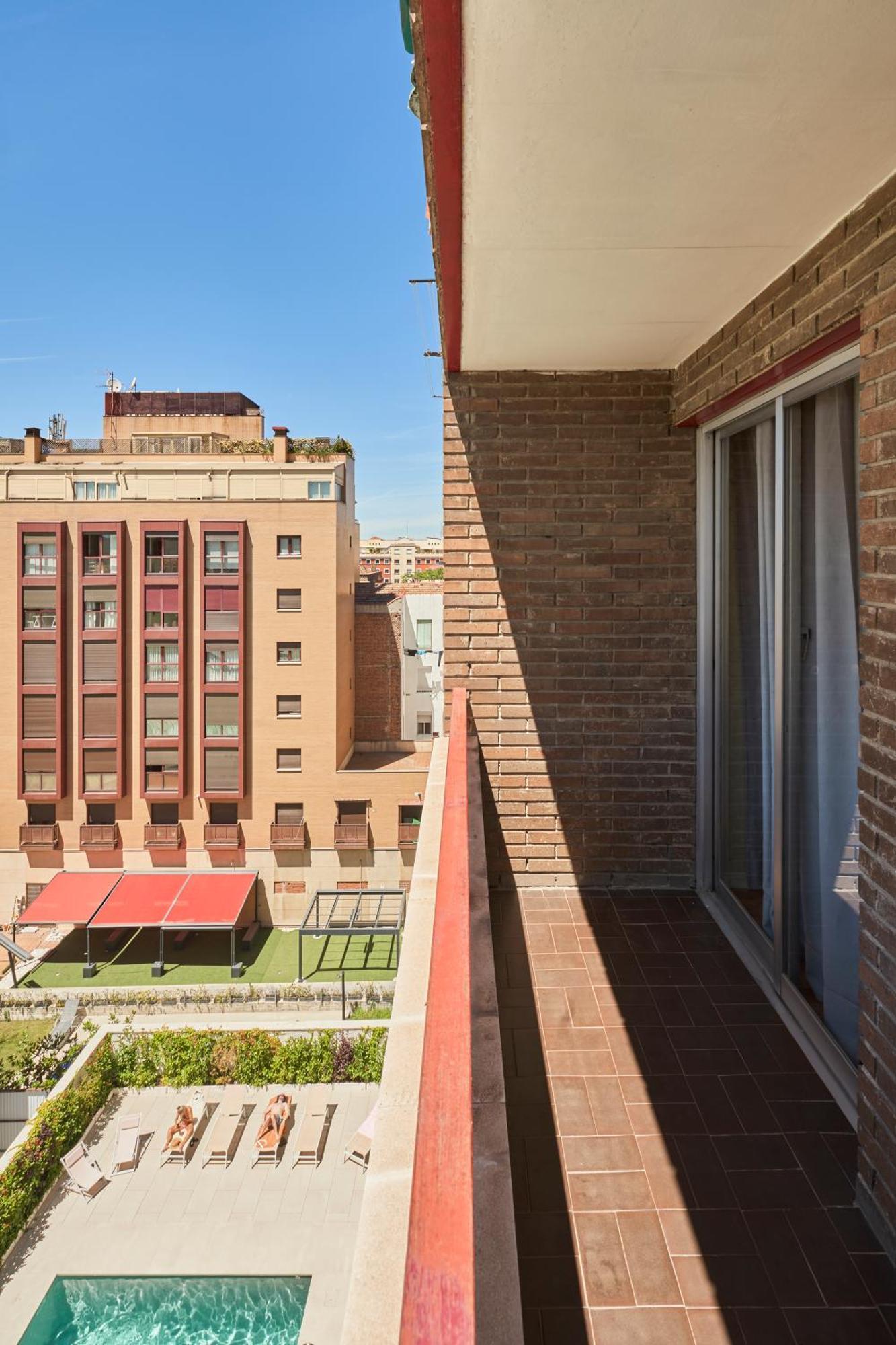 Juan Bravo Apartahotel