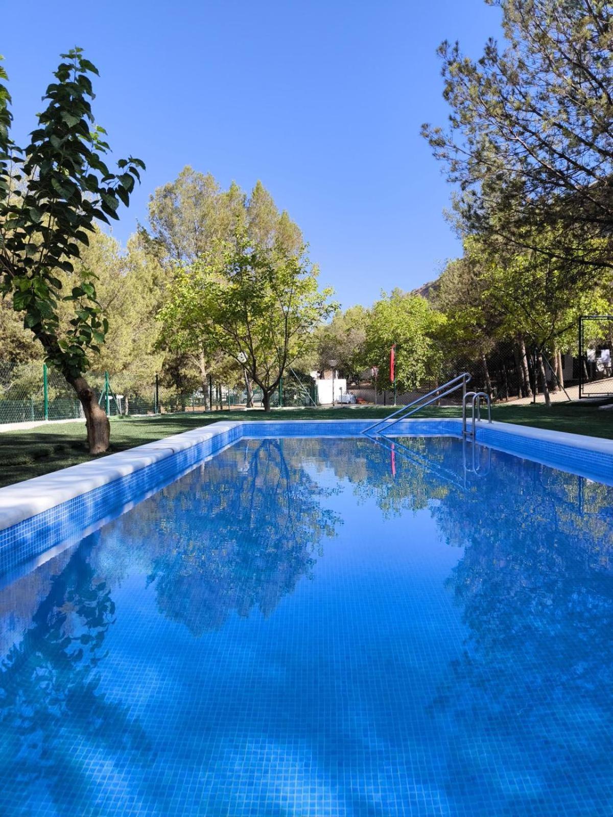 Centro De Ocio Alua De Andalucia Hostel *