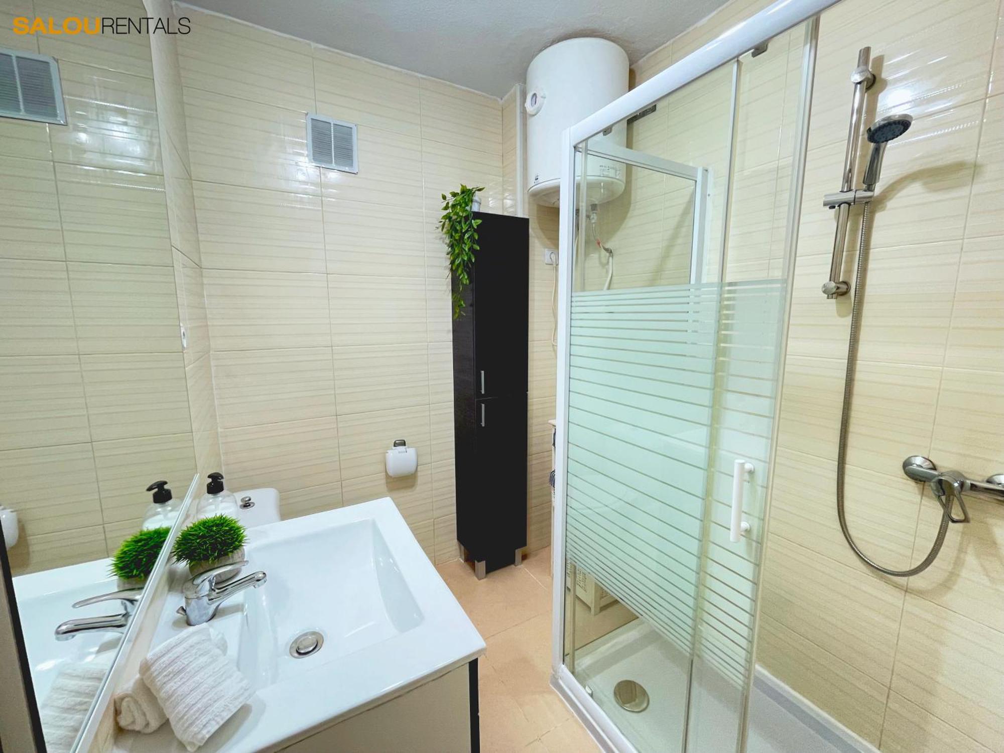 Sterling & Fair - Seaside Apartment La Pineda