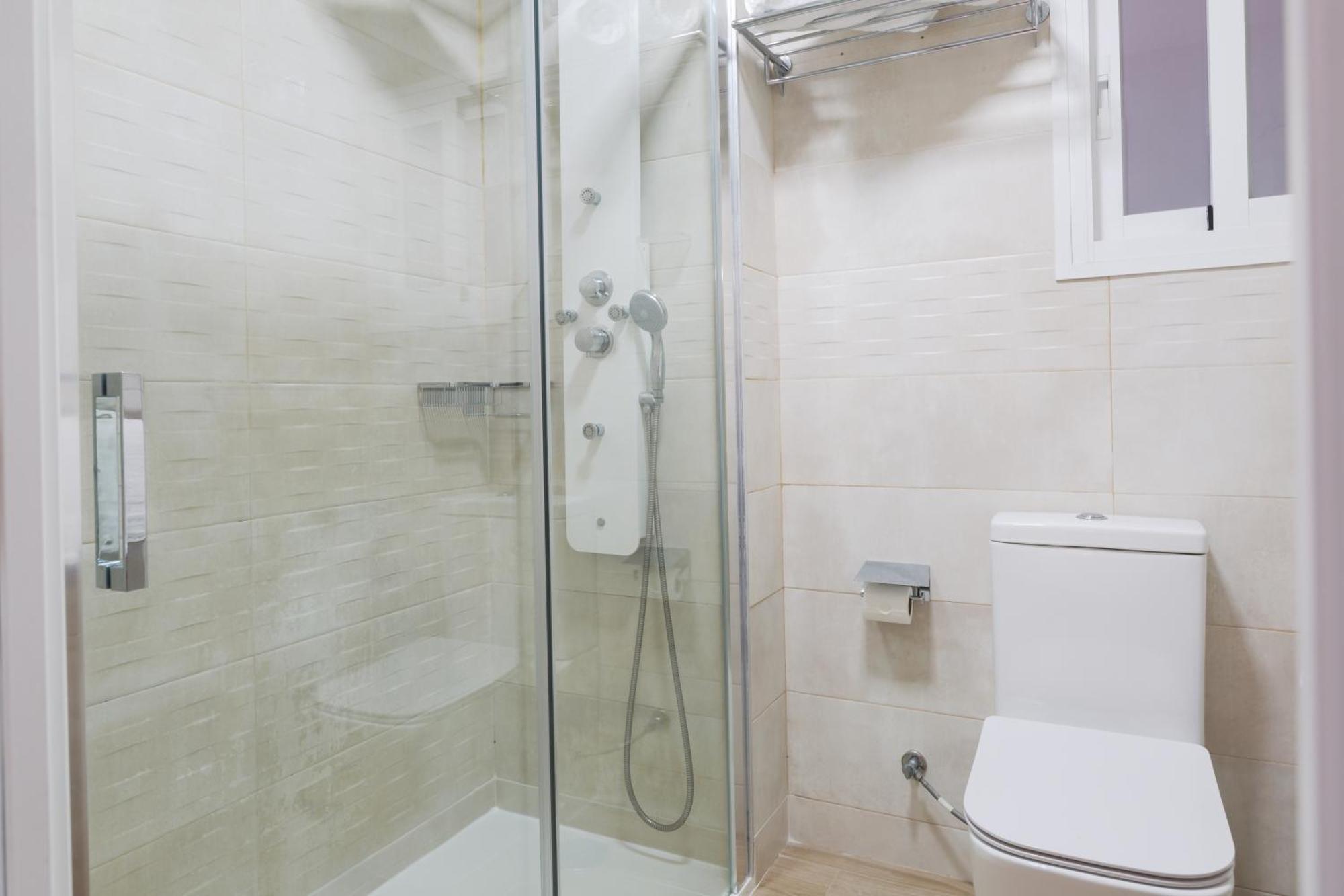 Charming Malagas Moon Apartment