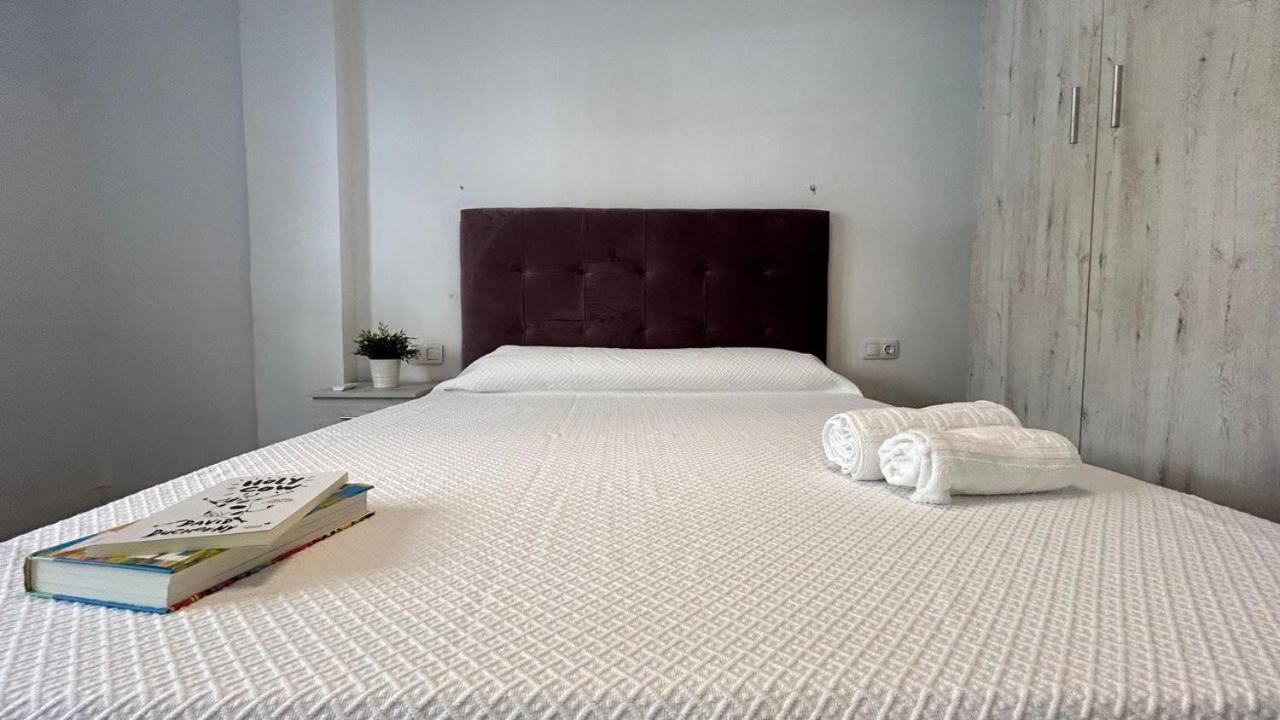 Hostal Piso Compartido Delyrent Acosta