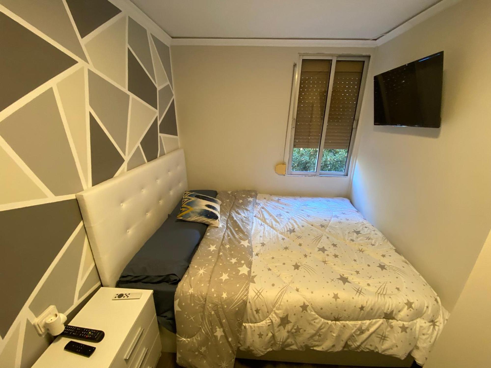 Habitación en casa particular Cerca Del Centro De Barcelona, Barceloneta, Aeropuerto Y Fira