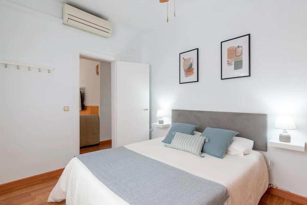 Apartamento Amplio Piso De 80m2 En Pleno Centro *