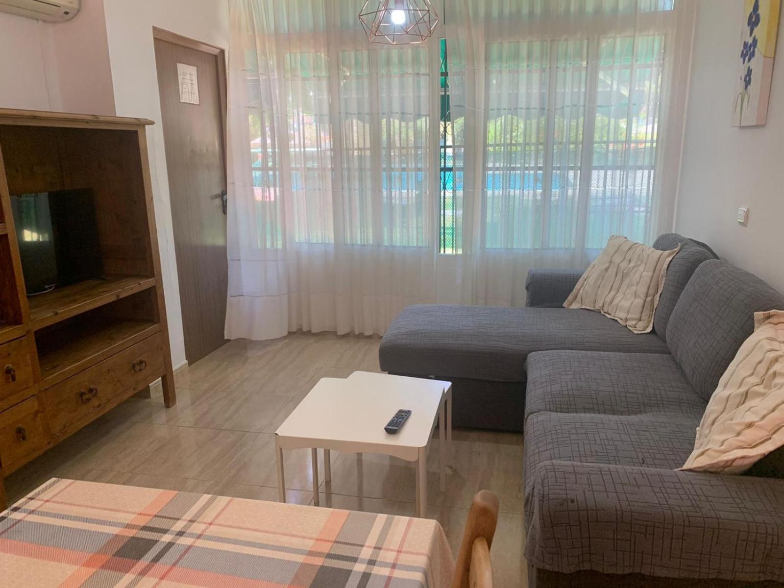 15 Avenida De La Telefónica Apartamento *