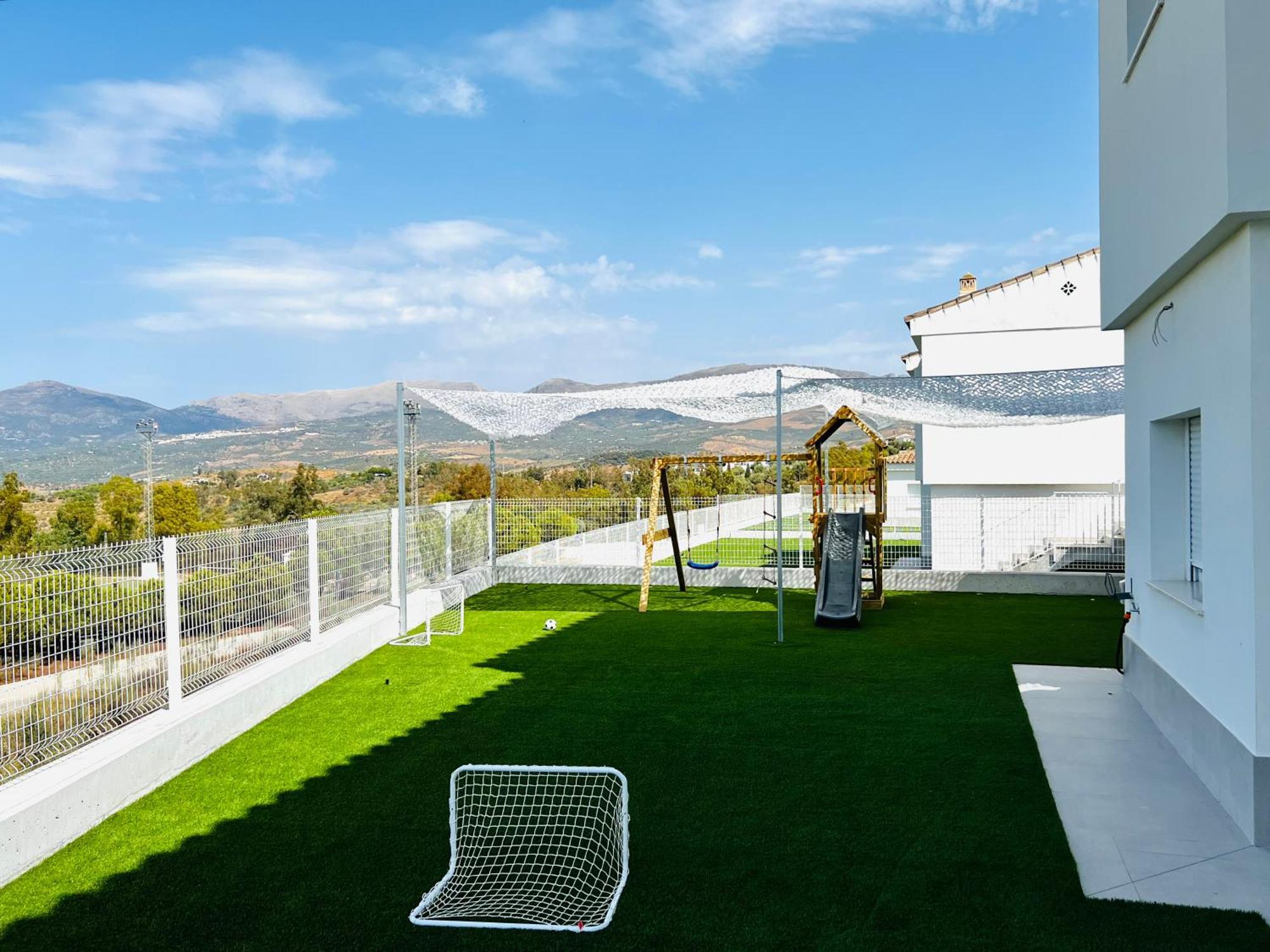 Сasa de vacaciones Axarquia Paraiso 88 Sinese Design Homes *