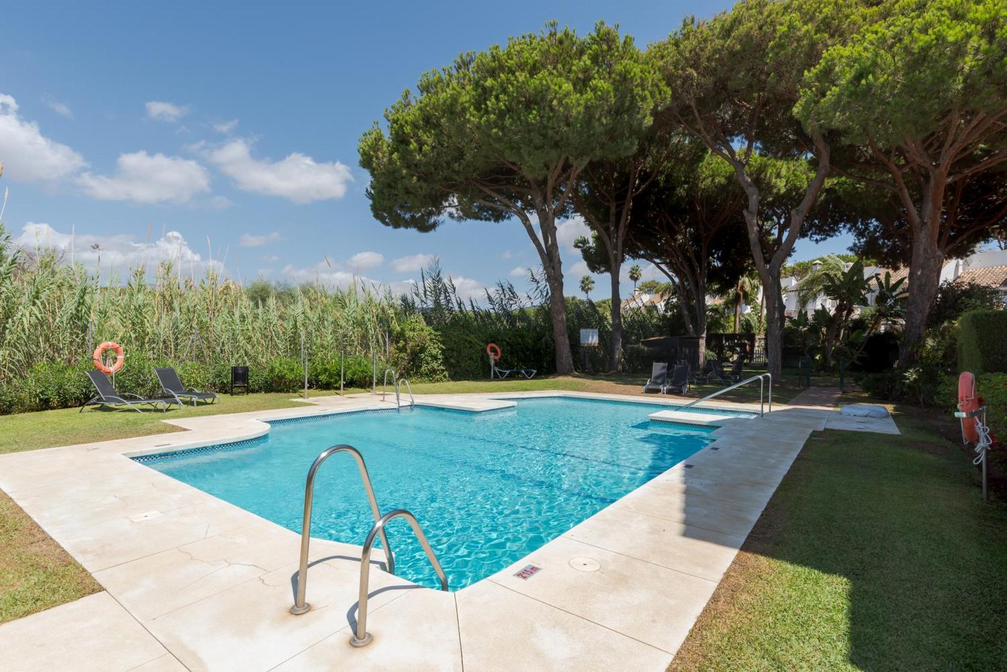 Wintowinrentals Townhouse, Pool & Beach Holiday home *