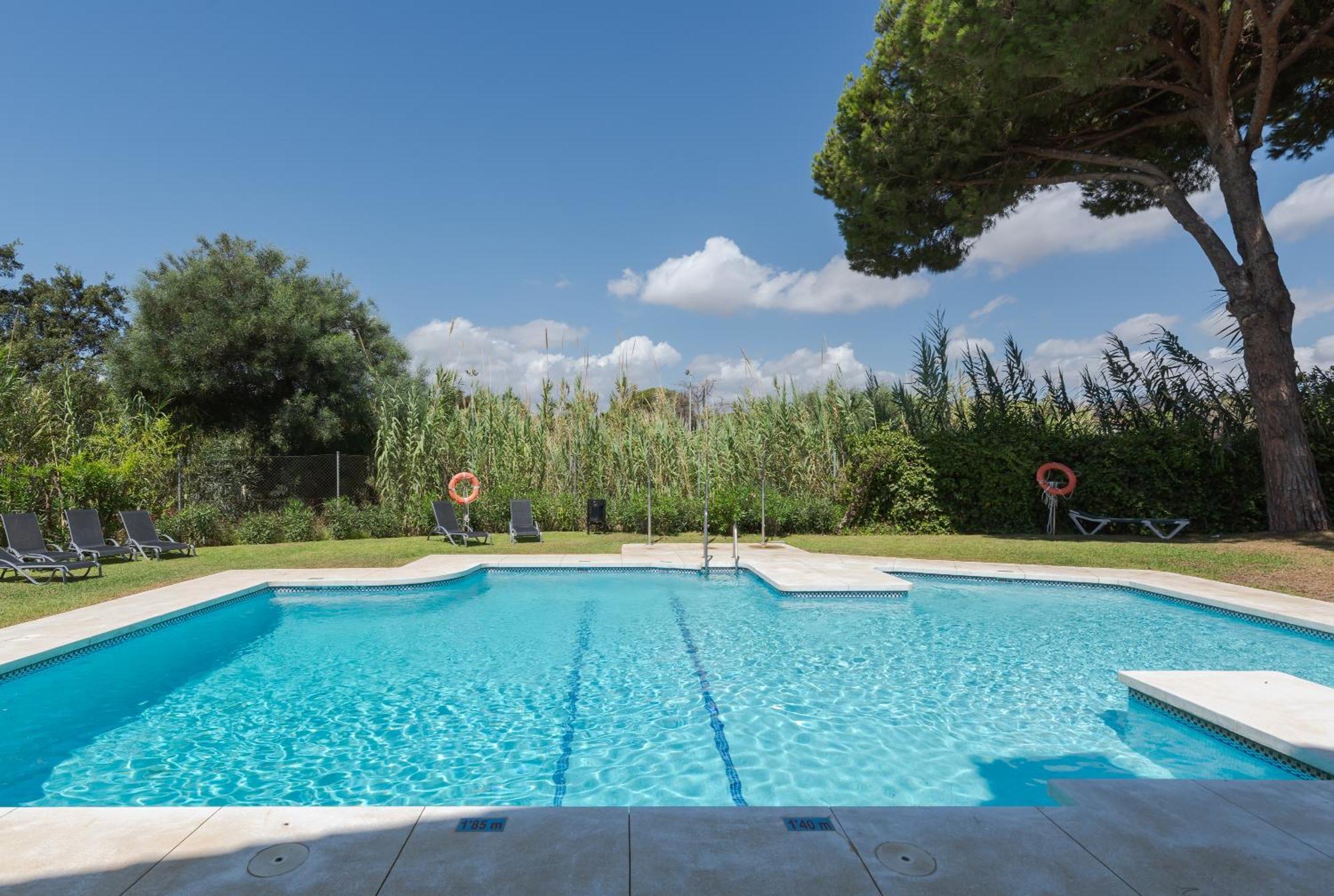 Wintowinrentals Townhouse, Pool & Beach