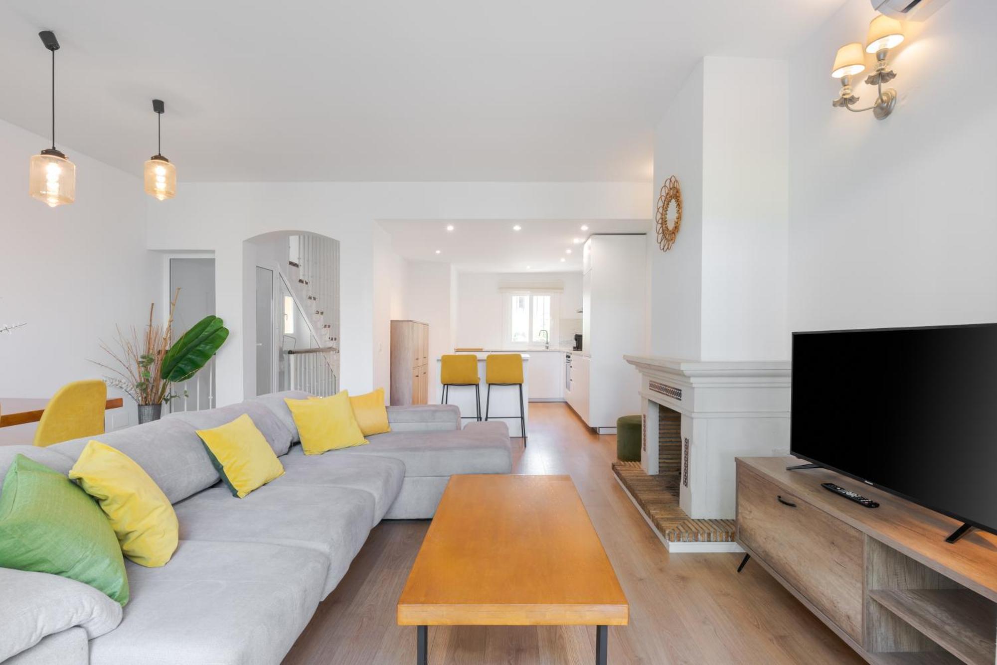 Wintowinrentals Townhouse, Pool & Beach Holiday home *