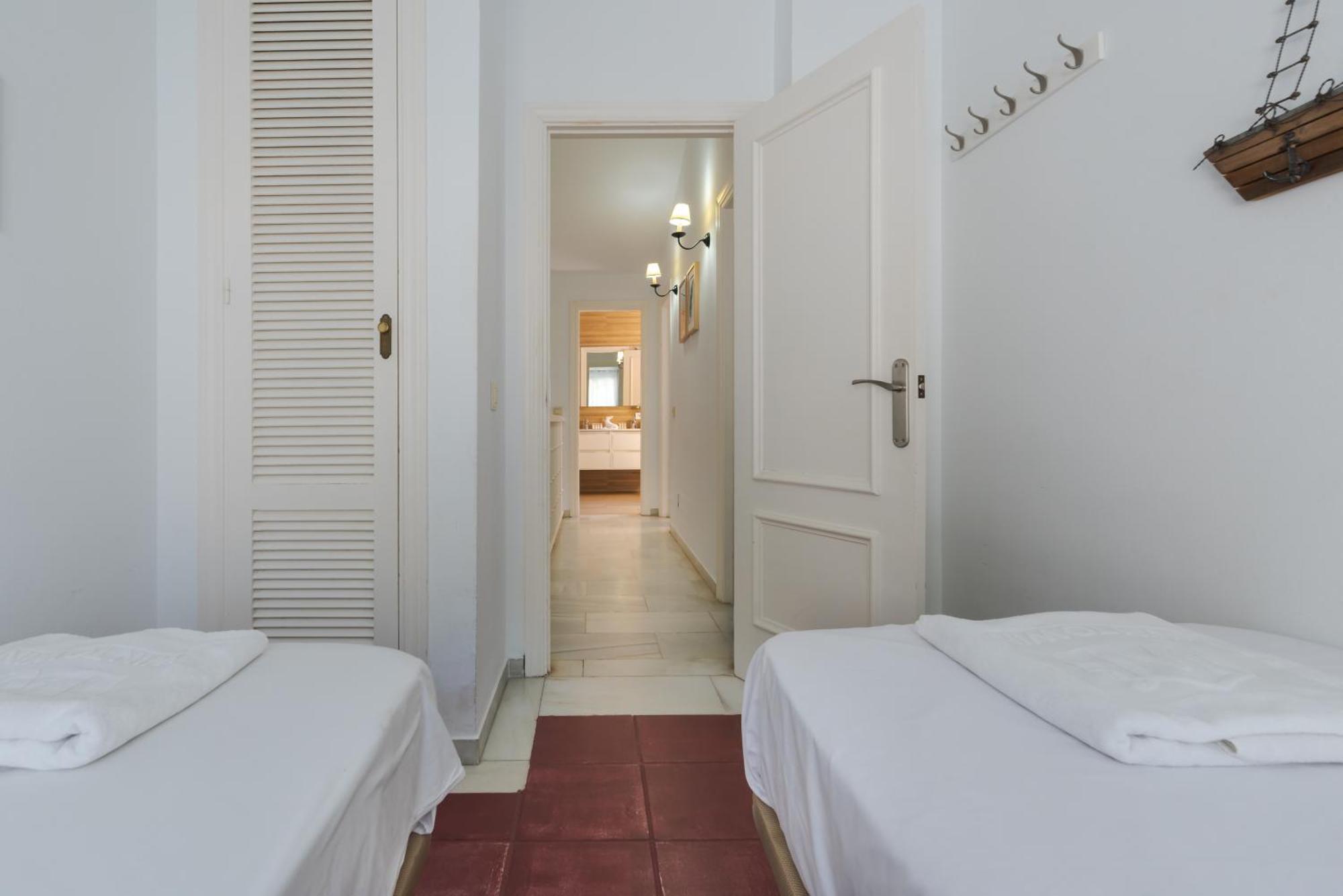 Holiday home Wintowinrentals Townhouse, Pool & Beach