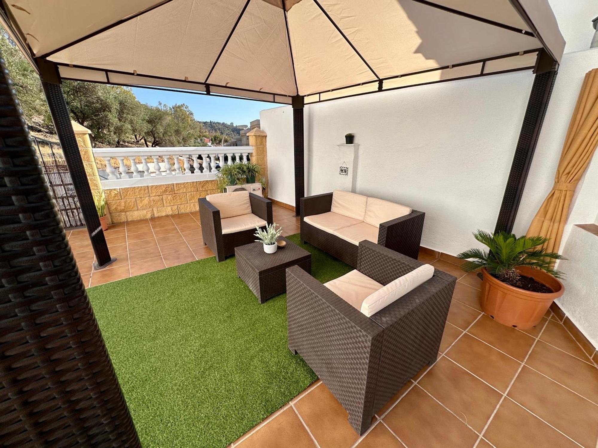 The House In Toquero Solarium Views To The Alcazaba Сasa de vacaciones