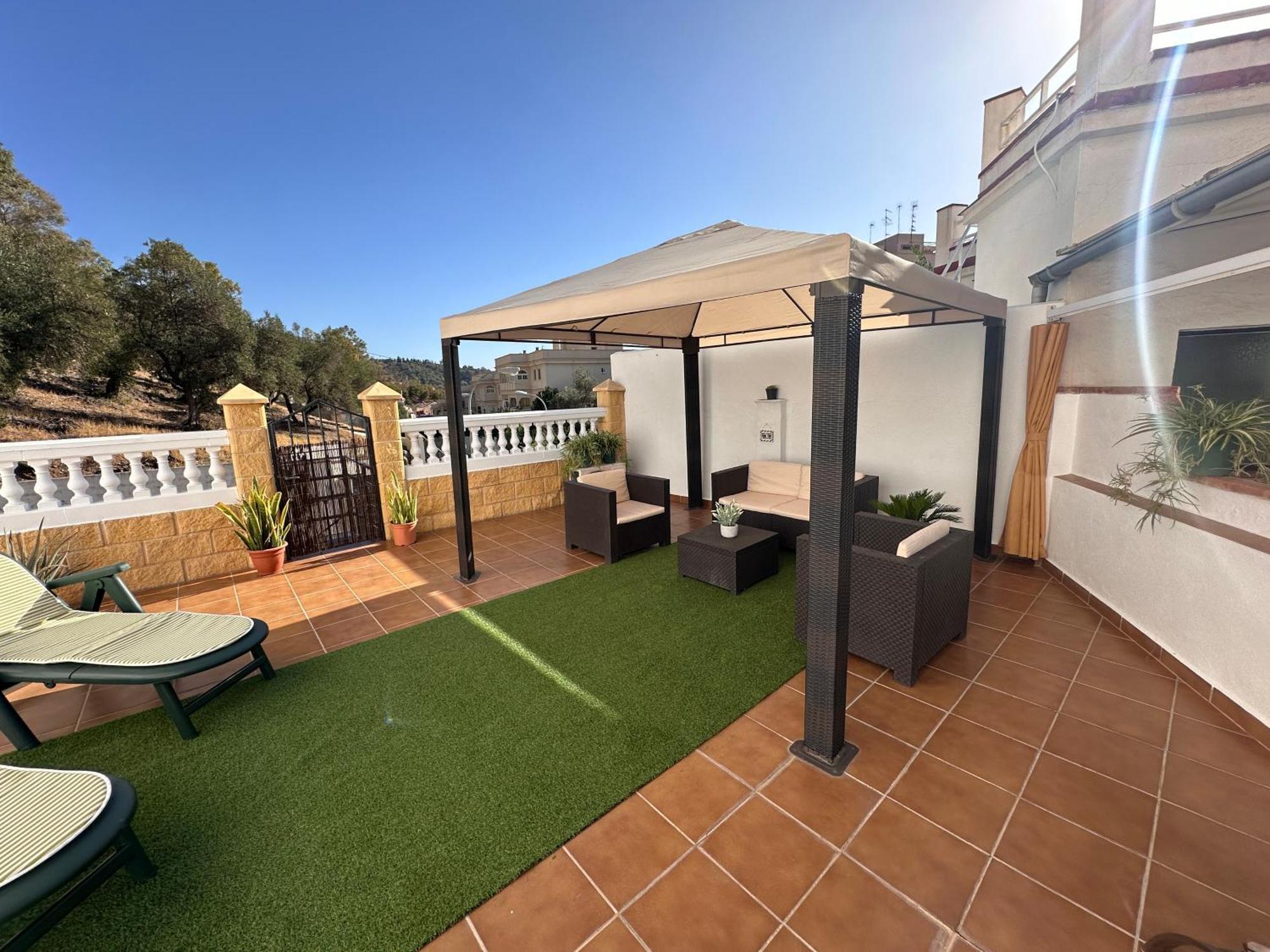 The House In Toquero Solarium Views To The Alcazaba Сasa de vacaciones *