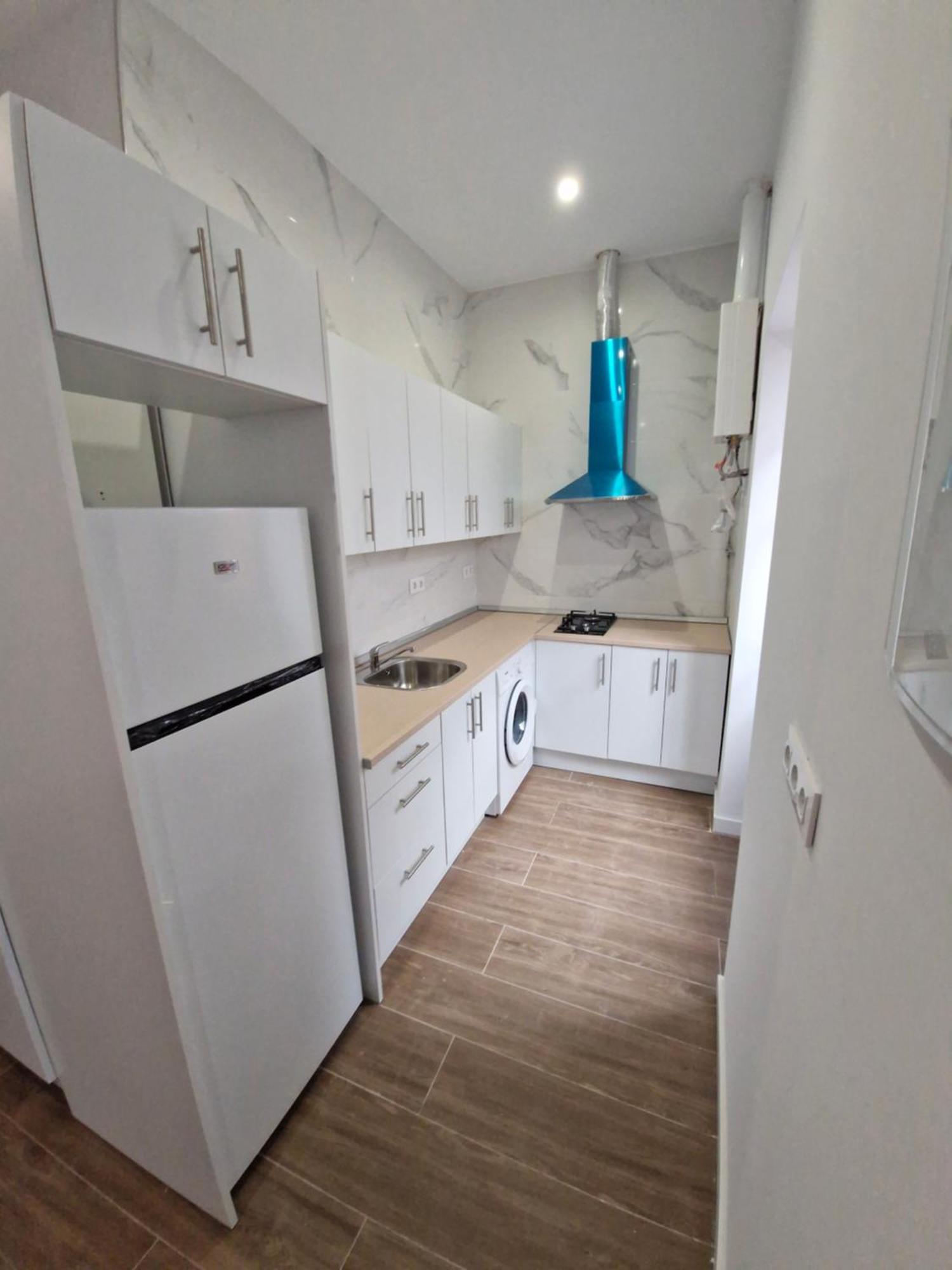 Arroyo Apartment *