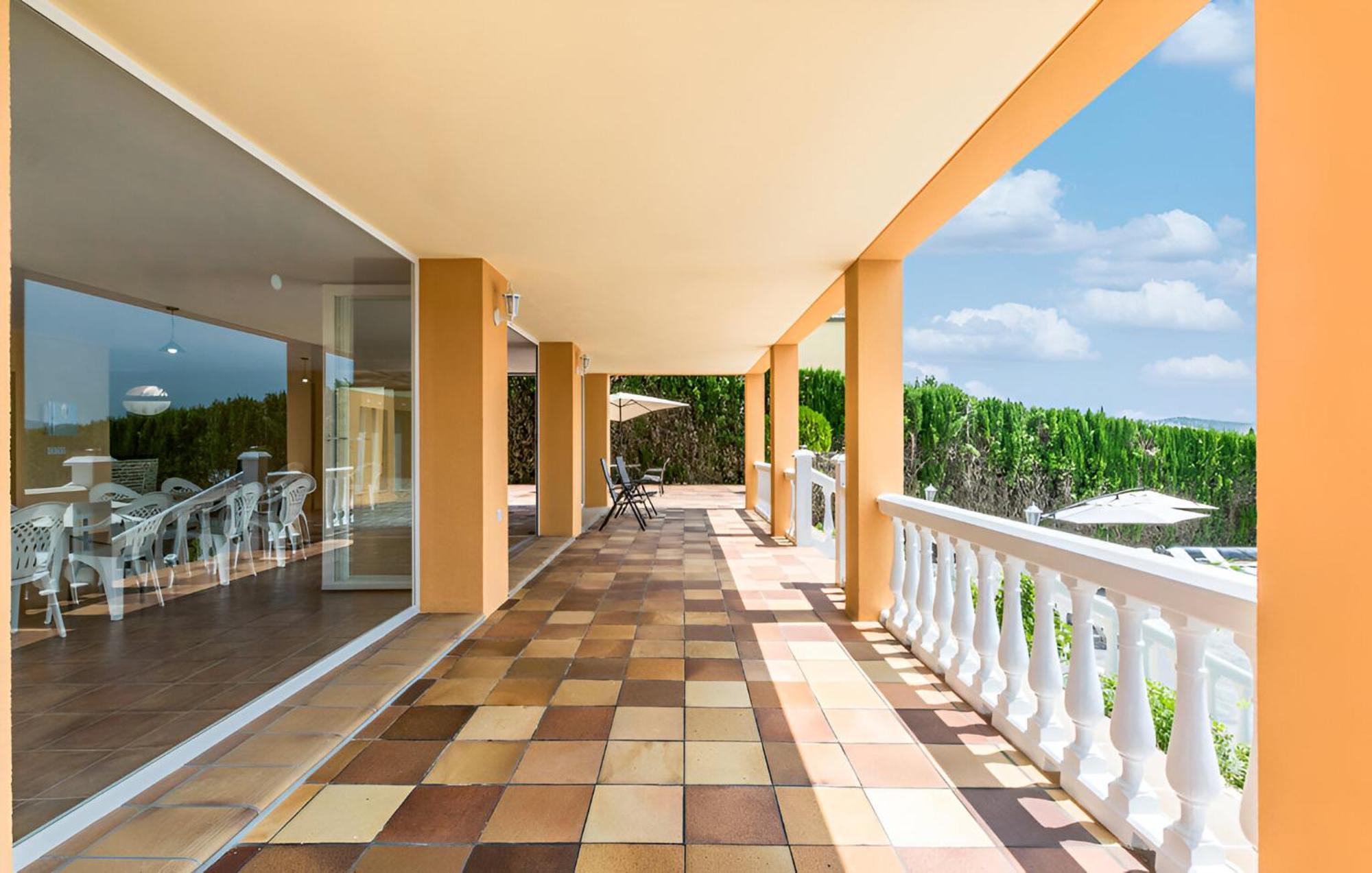 Holiday home Carmela Baena