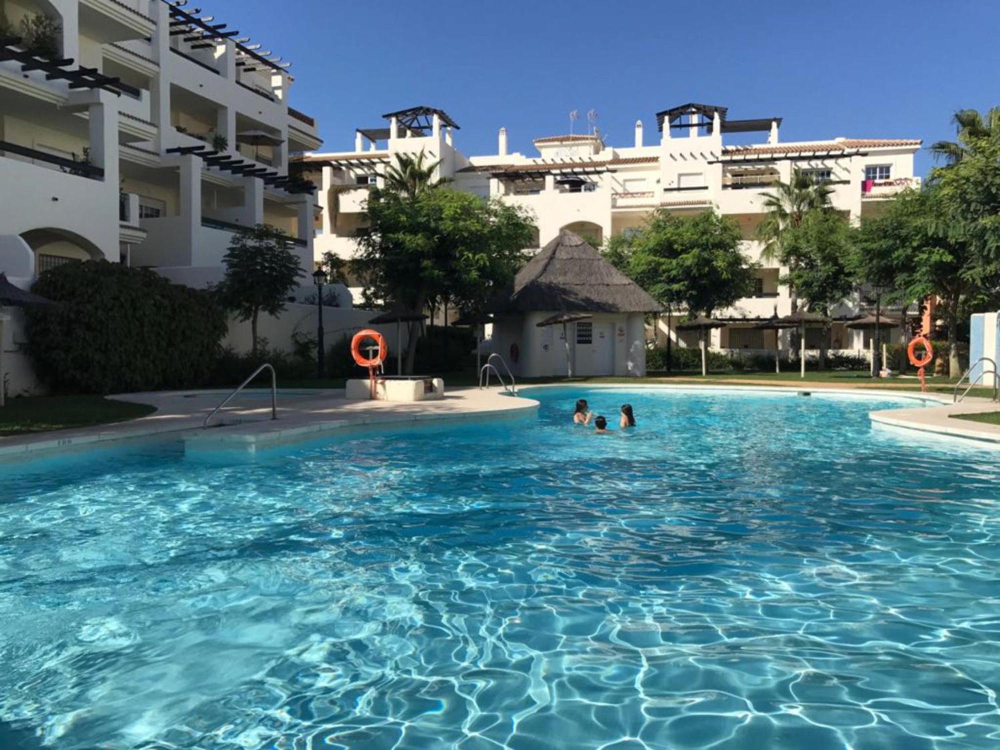 2239-lovely 2 Bedrooms With Pool And Paddle Court Apartment Manilva