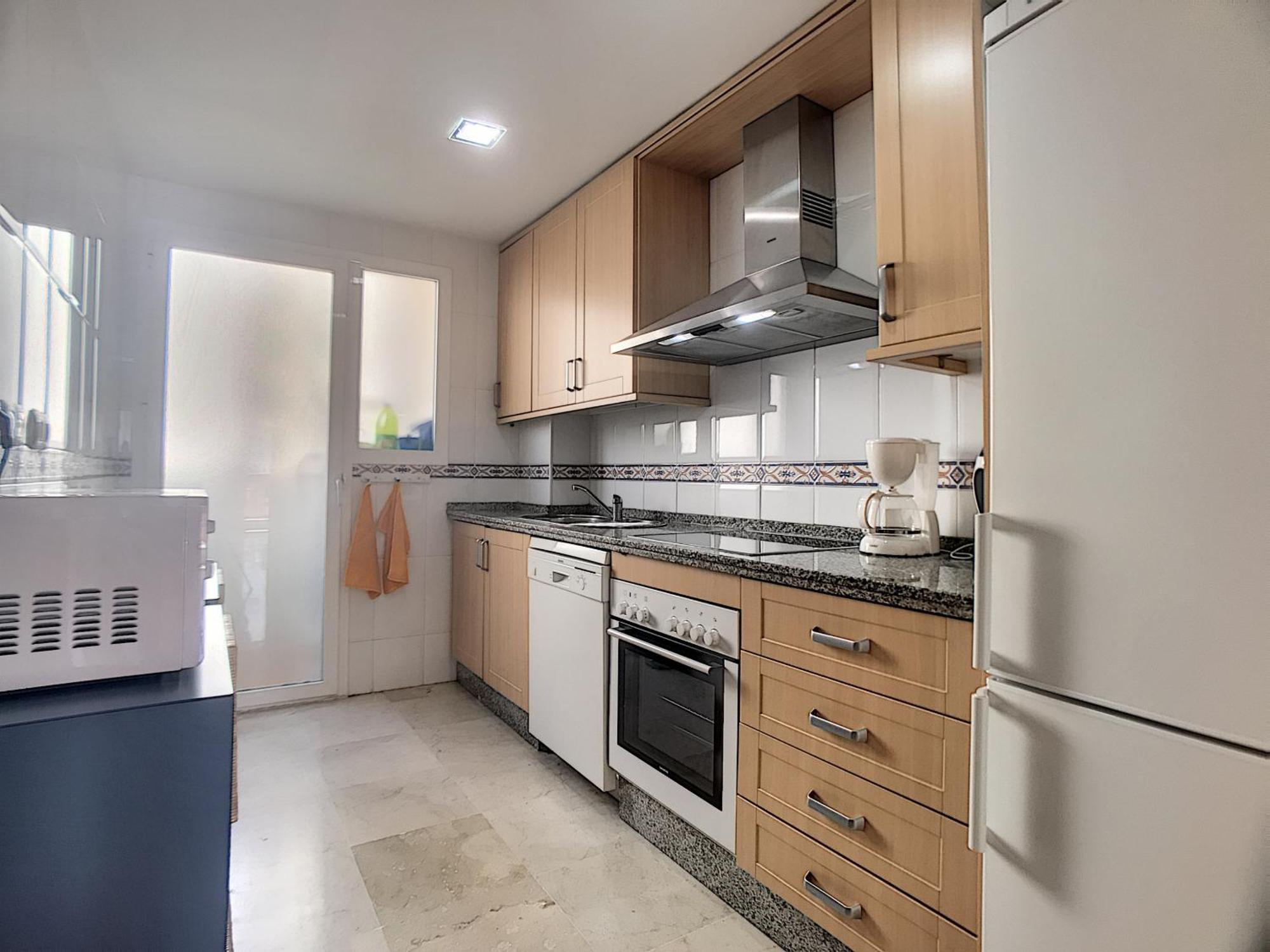 2239-lovely 2 Bedrooms With Pool And Paddle Court Apartment *
