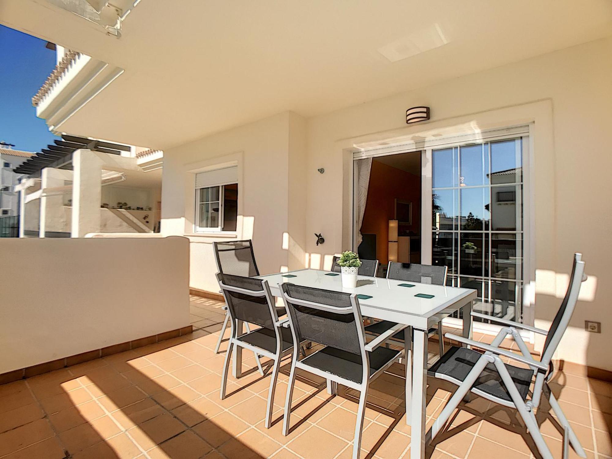 2239-lovely 2 Bedrooms With Pool And Paddle Court Apartment