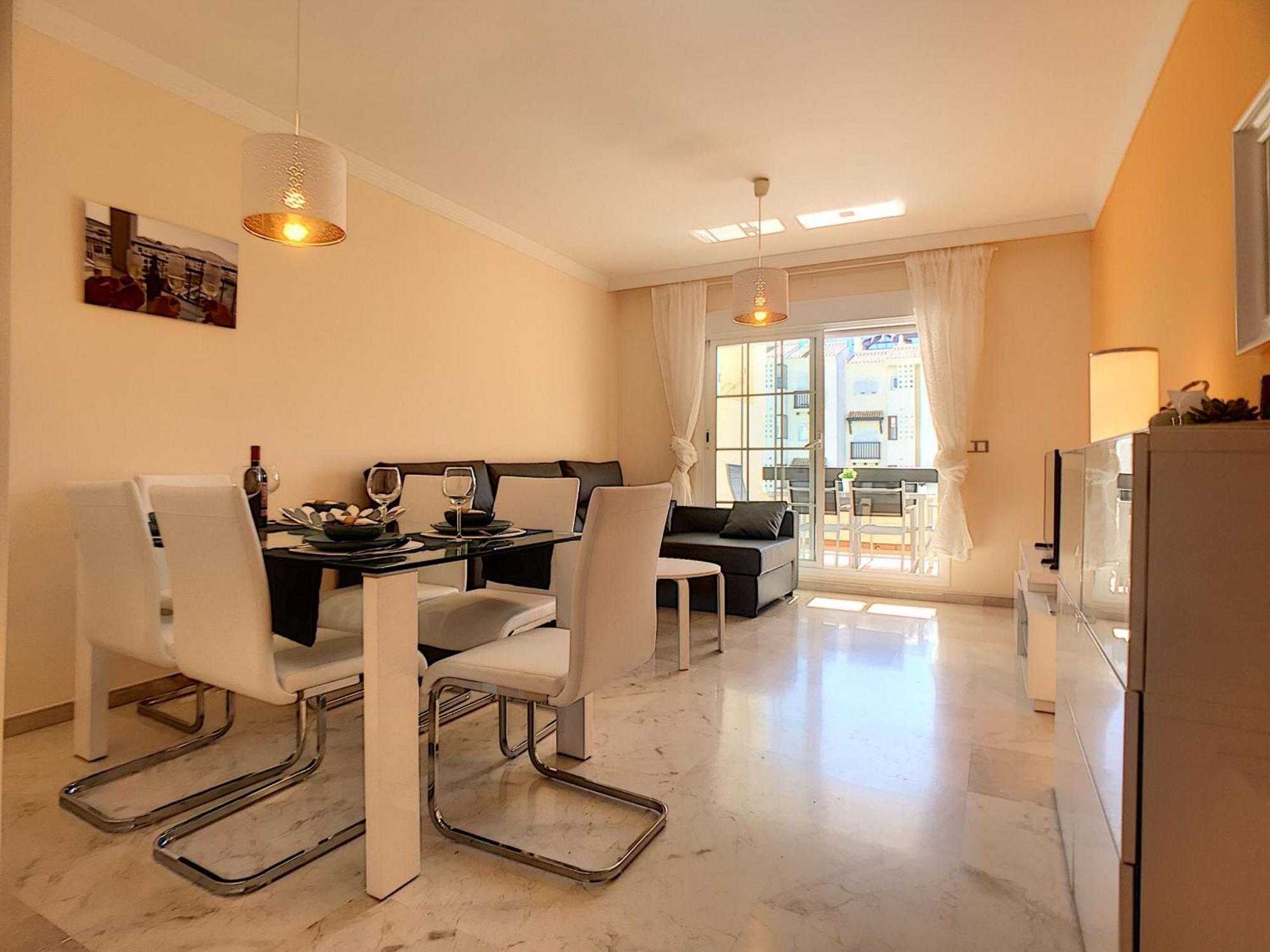 2239-lovely 2 Bedrooms With Pool And Paddle Court Manilva