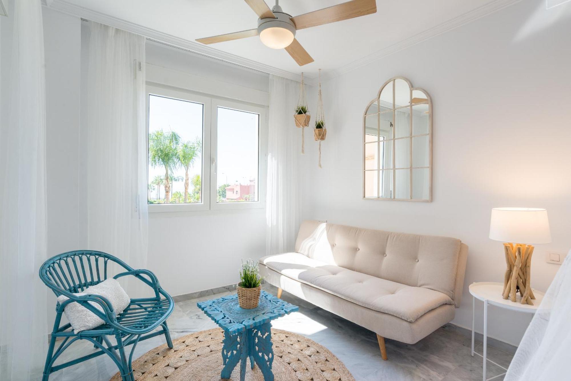 Apartamento Exotico Y Bohemio Frente Al Mar. Increible!! Torremolinos